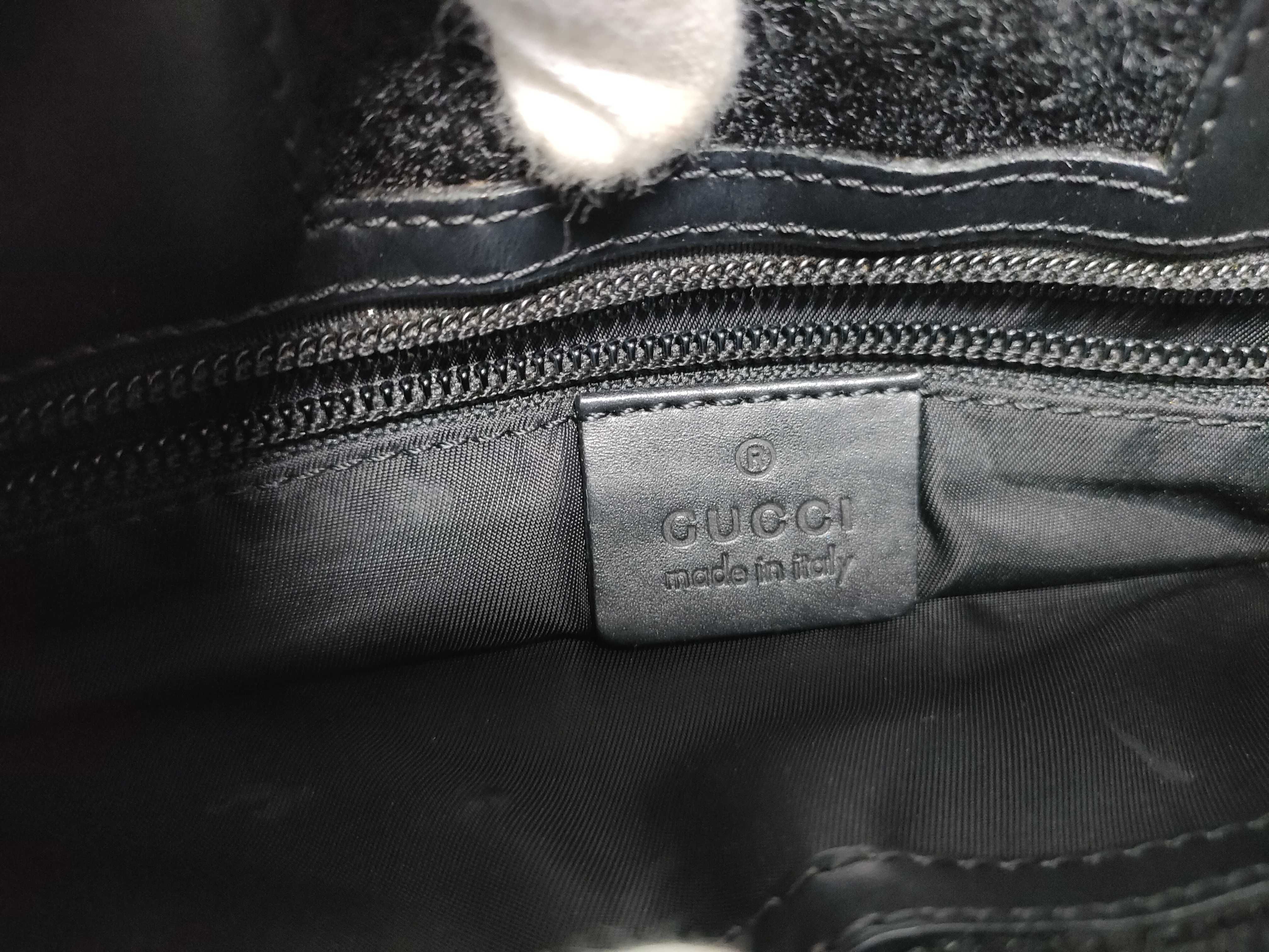 GG Canvas Shoulder Bag, Black — view 15