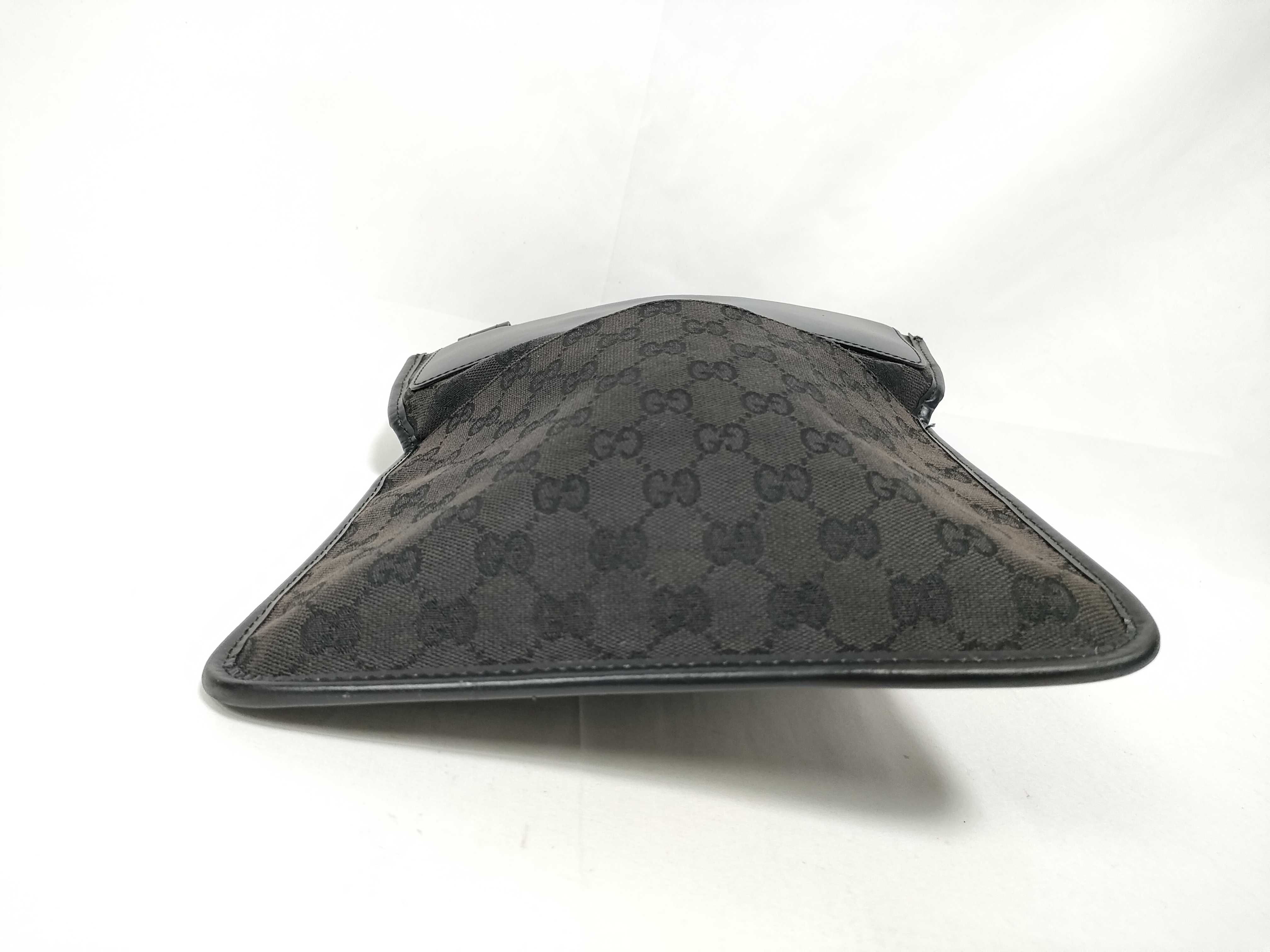 GG Canvas Shoulder Bag, Black — view 3