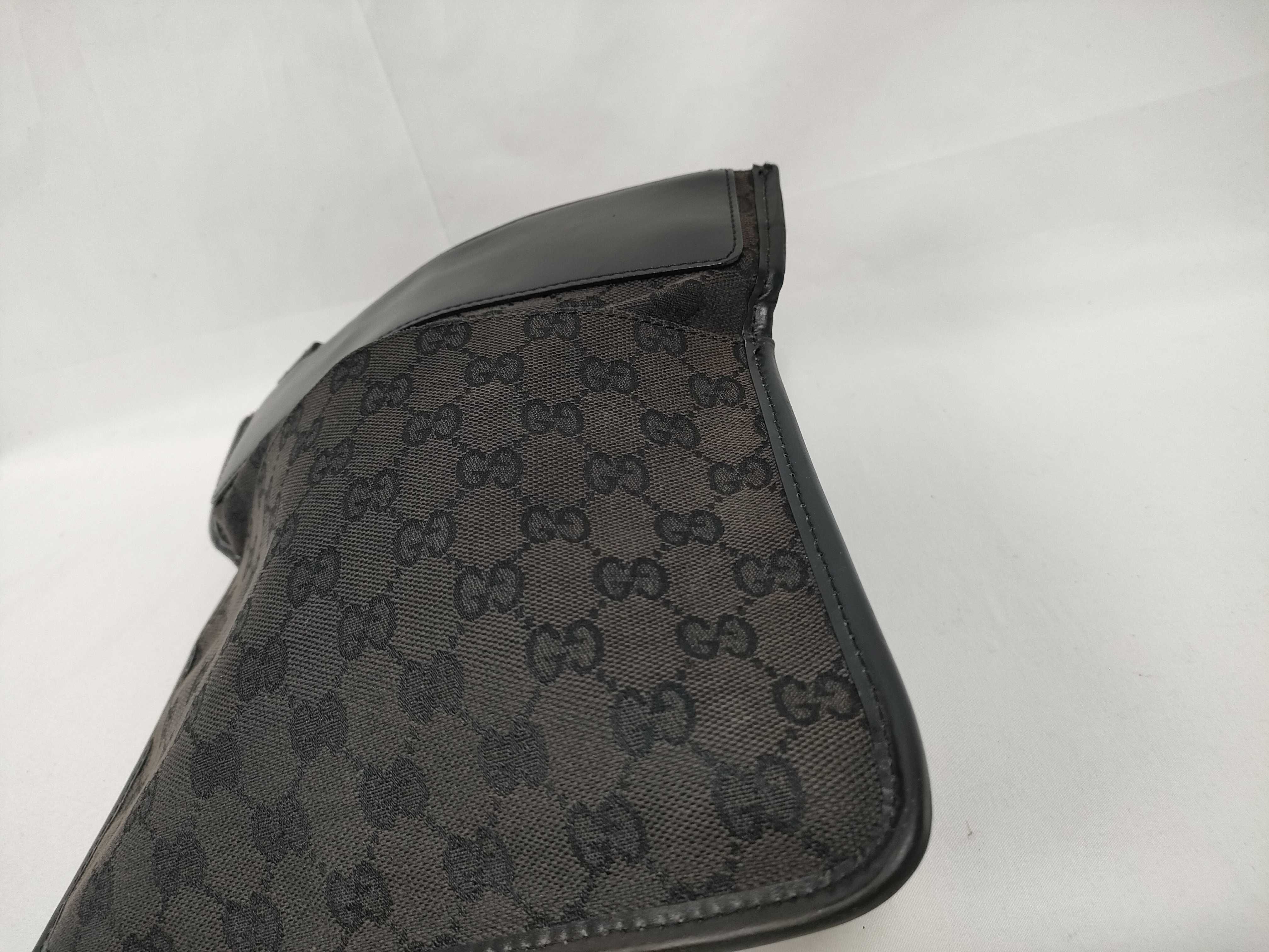 GG Canvas Shoulder Bag, Black — view 5