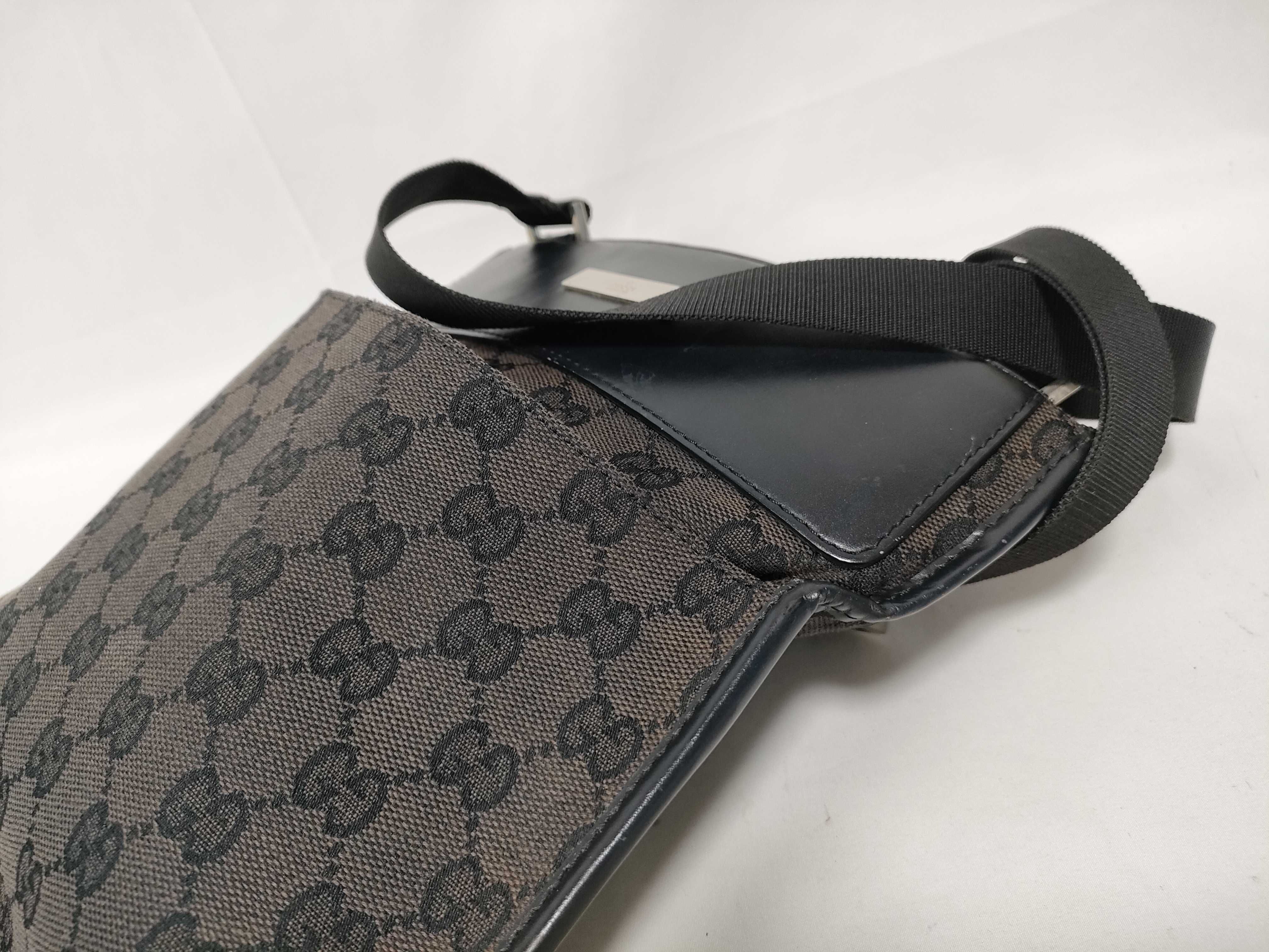 GG Canvas Shoulder Bag, Black — view 7