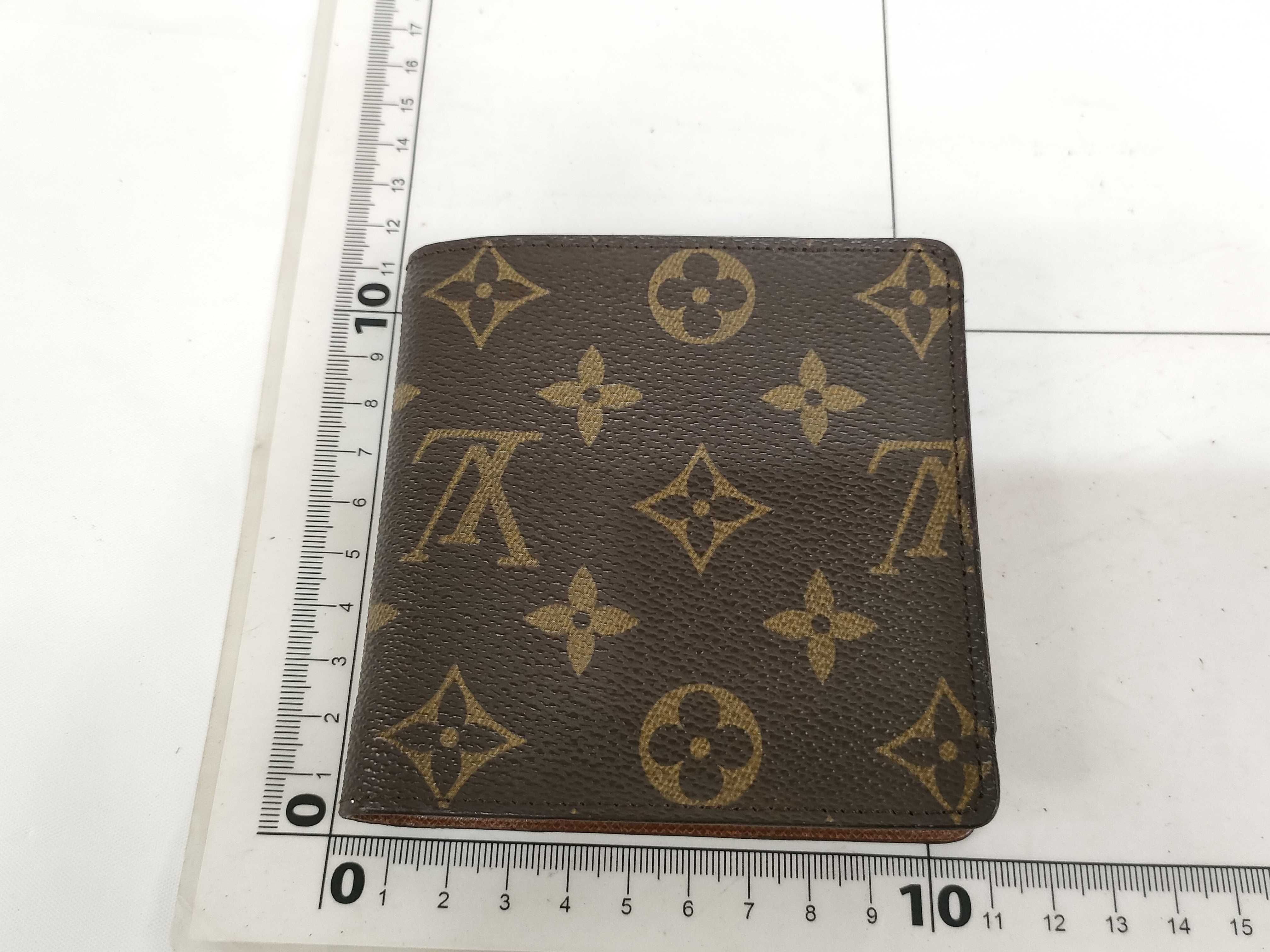 Monogram LV Monogram Bi-fold Wallet — view 2