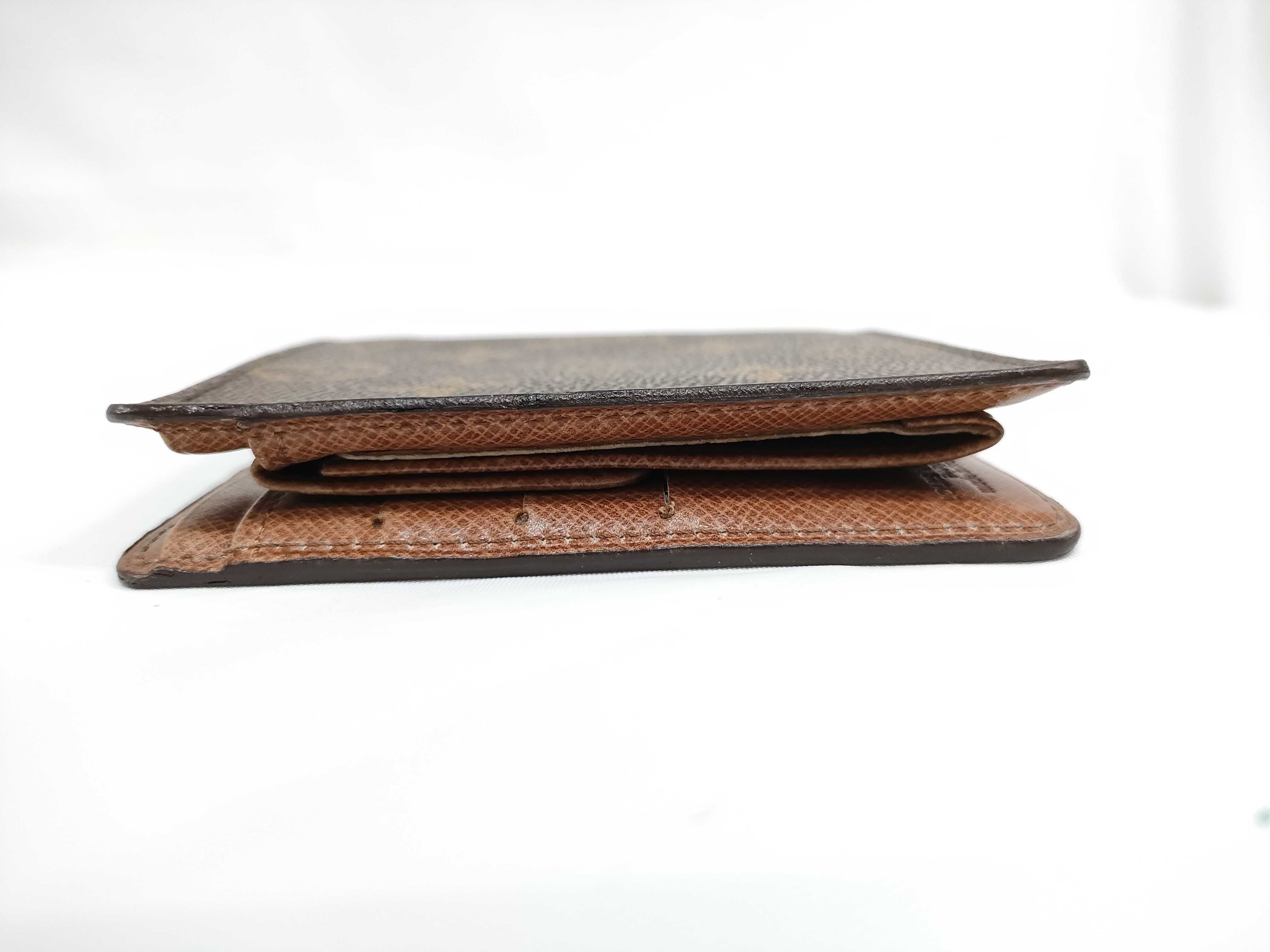 Monogram LV Monogram Bi-fold Wallet — view 4