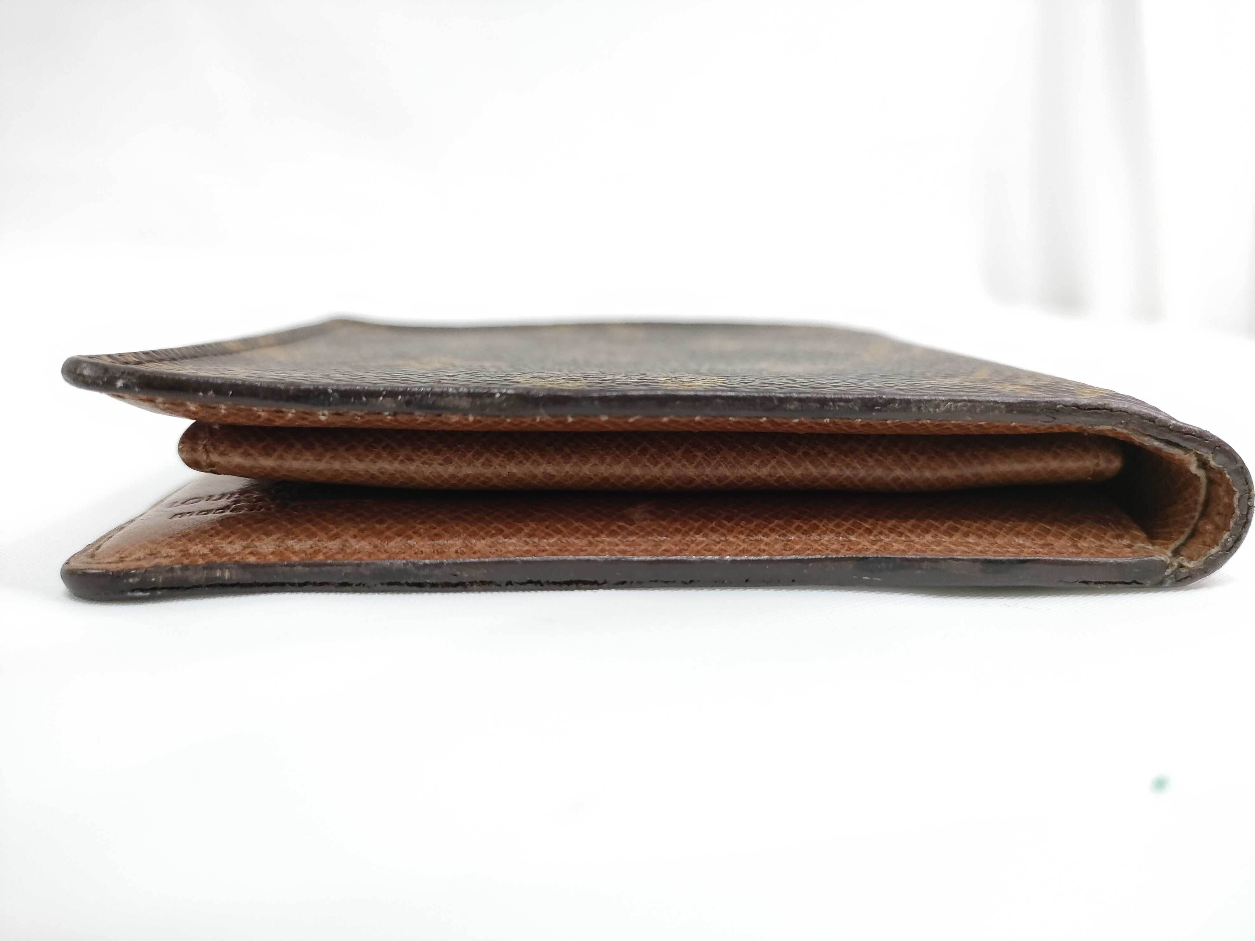 Monogram LV Monogram Bi-fold Wallet — view 5