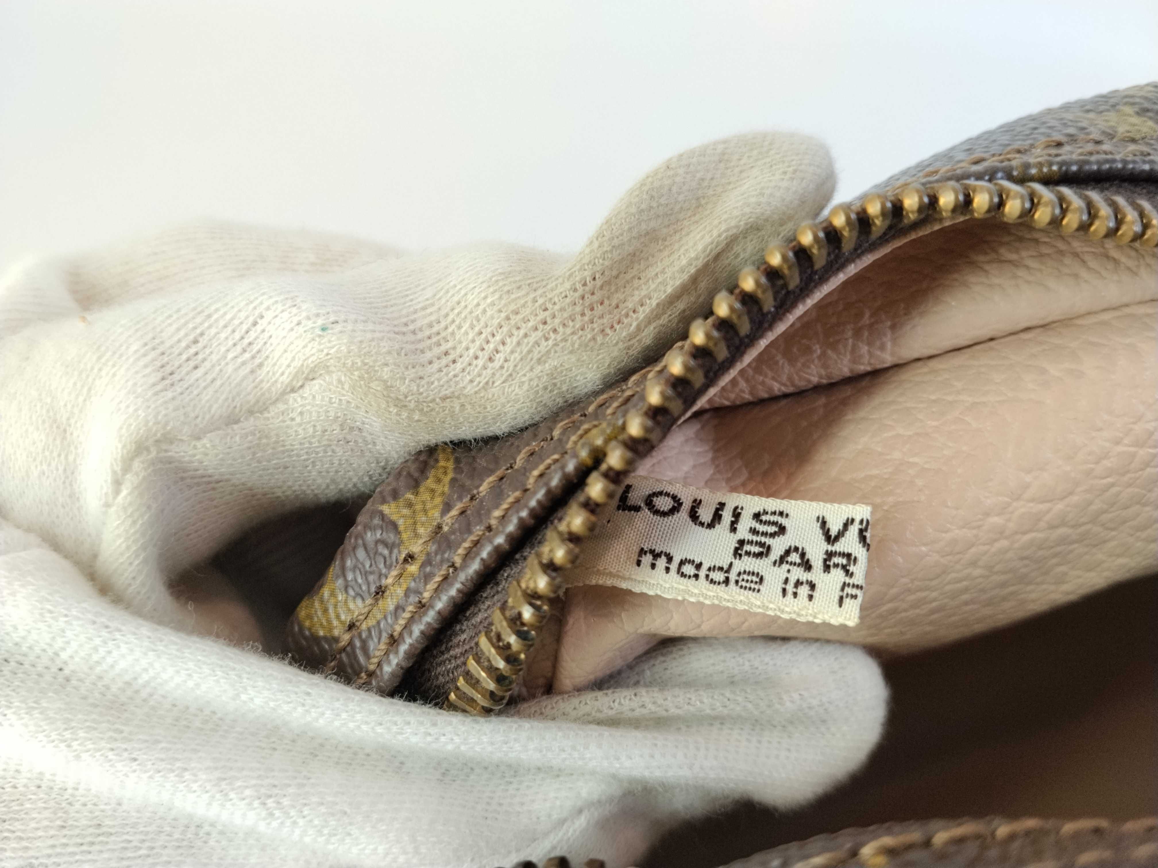 Monogram Troussard Toilette 28 M47522 824 Pouch — view 9
