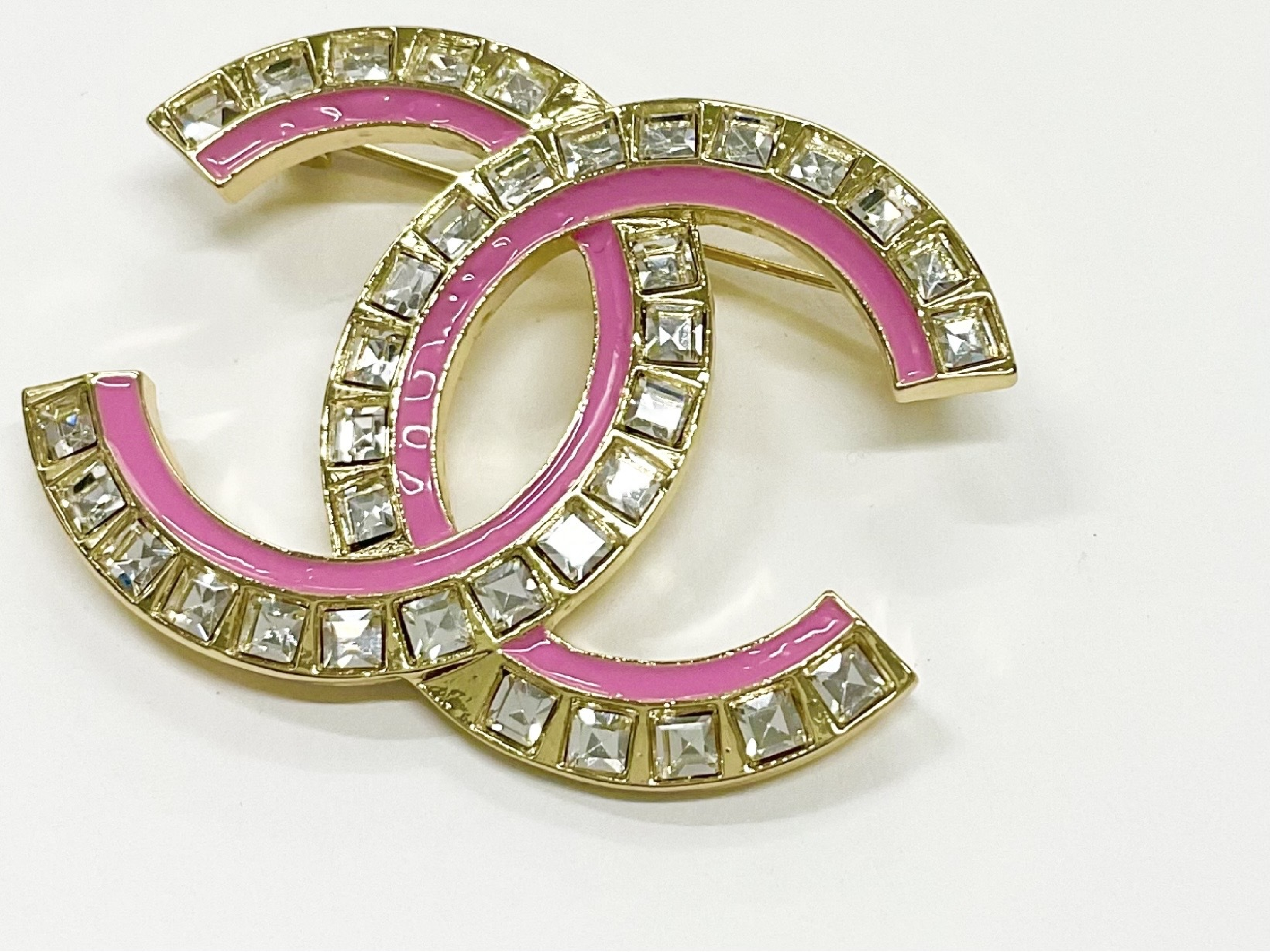 GP Brooch — view 5