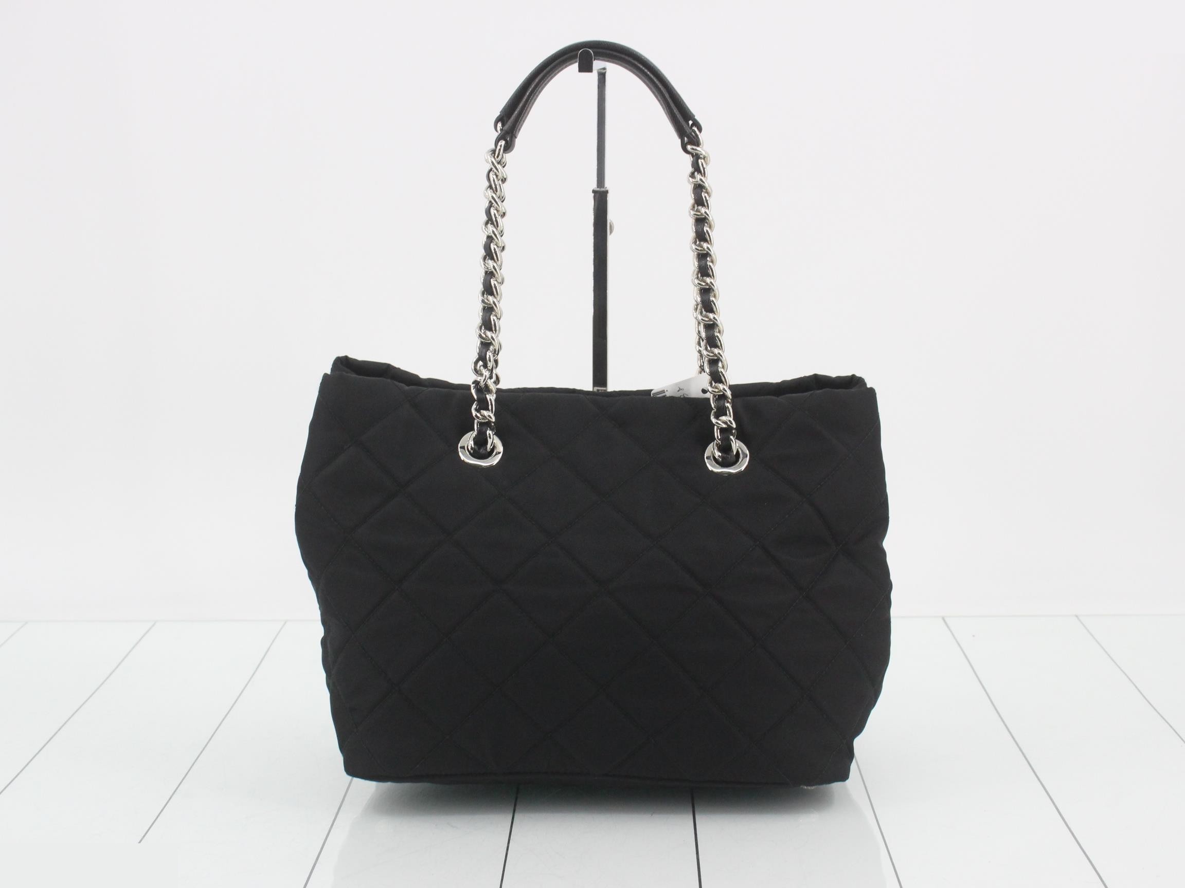 Chain shoulder bag, nylon, quilted, black. — view 2