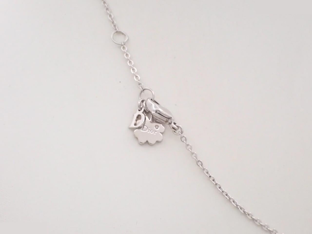Other line: Precious metals, necklaces, pendants, neck circumference approximately 43 cm. — view 2