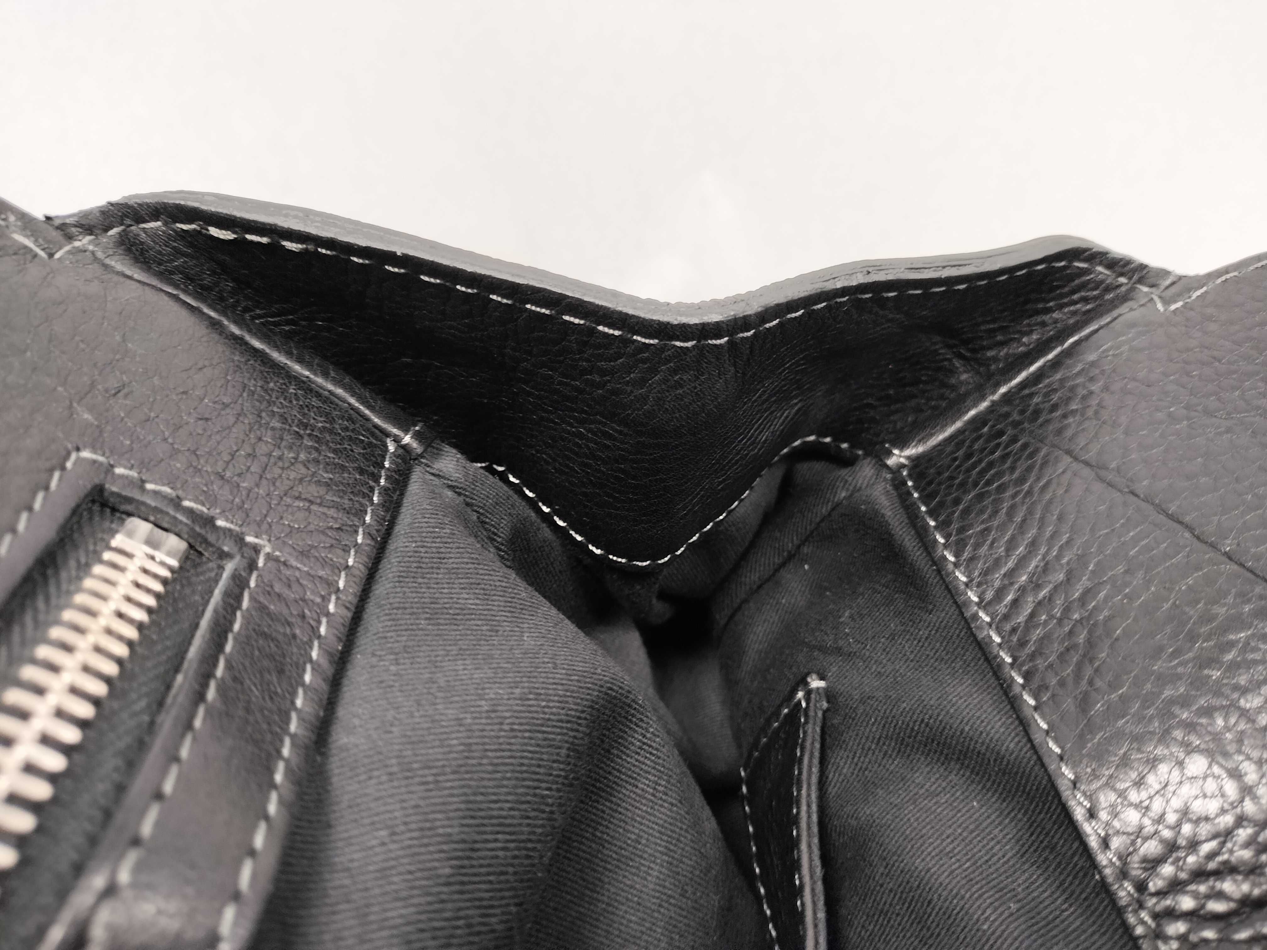 Paddington Tote Bag, Chain Strap, Vertical, Leather, Black Handbag — view 8