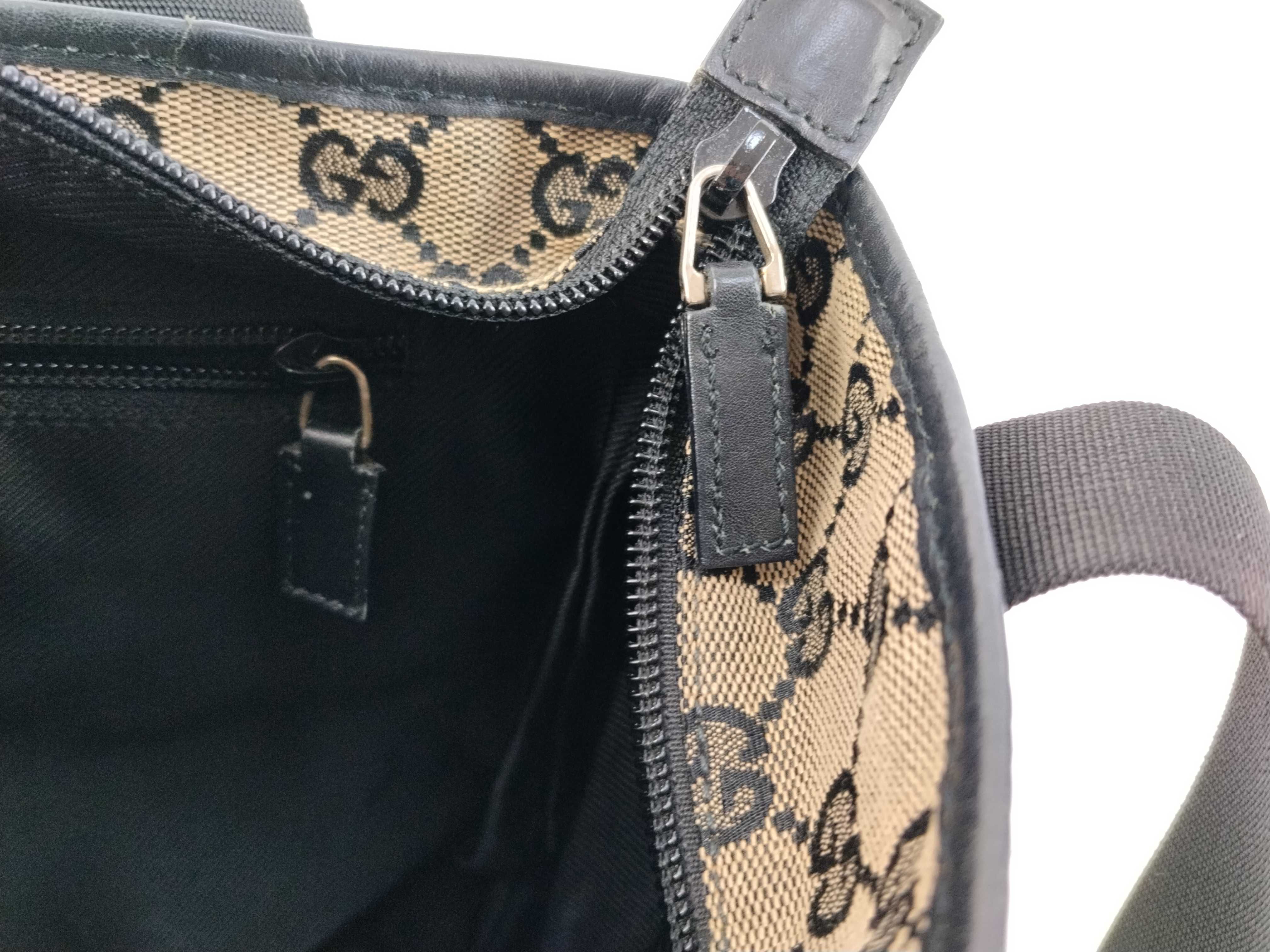 GG Canvas Gucci Tote Bag — view 10
