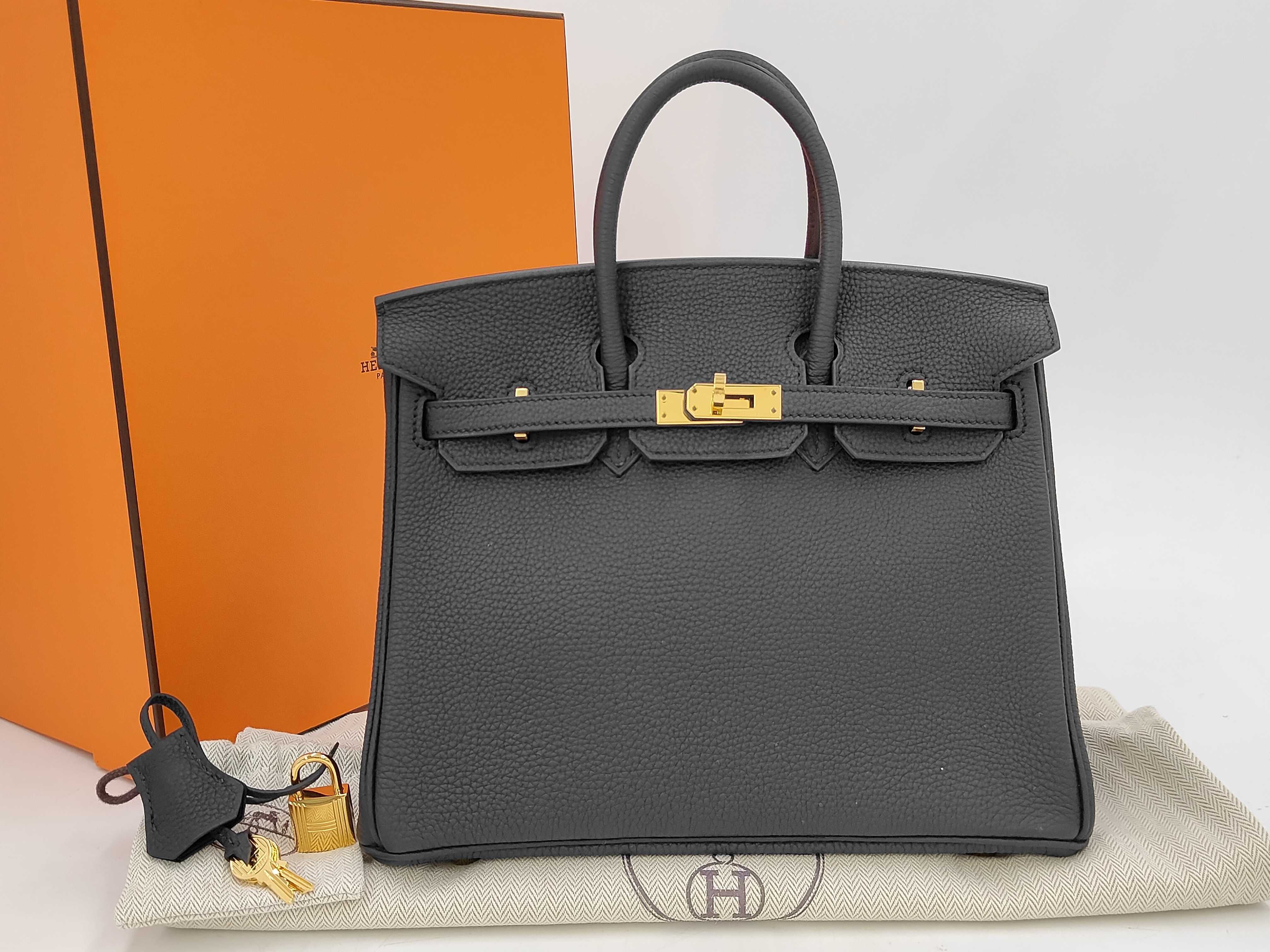 Birkin 25 Togo Black Gold Hardware B Stamp Handbag