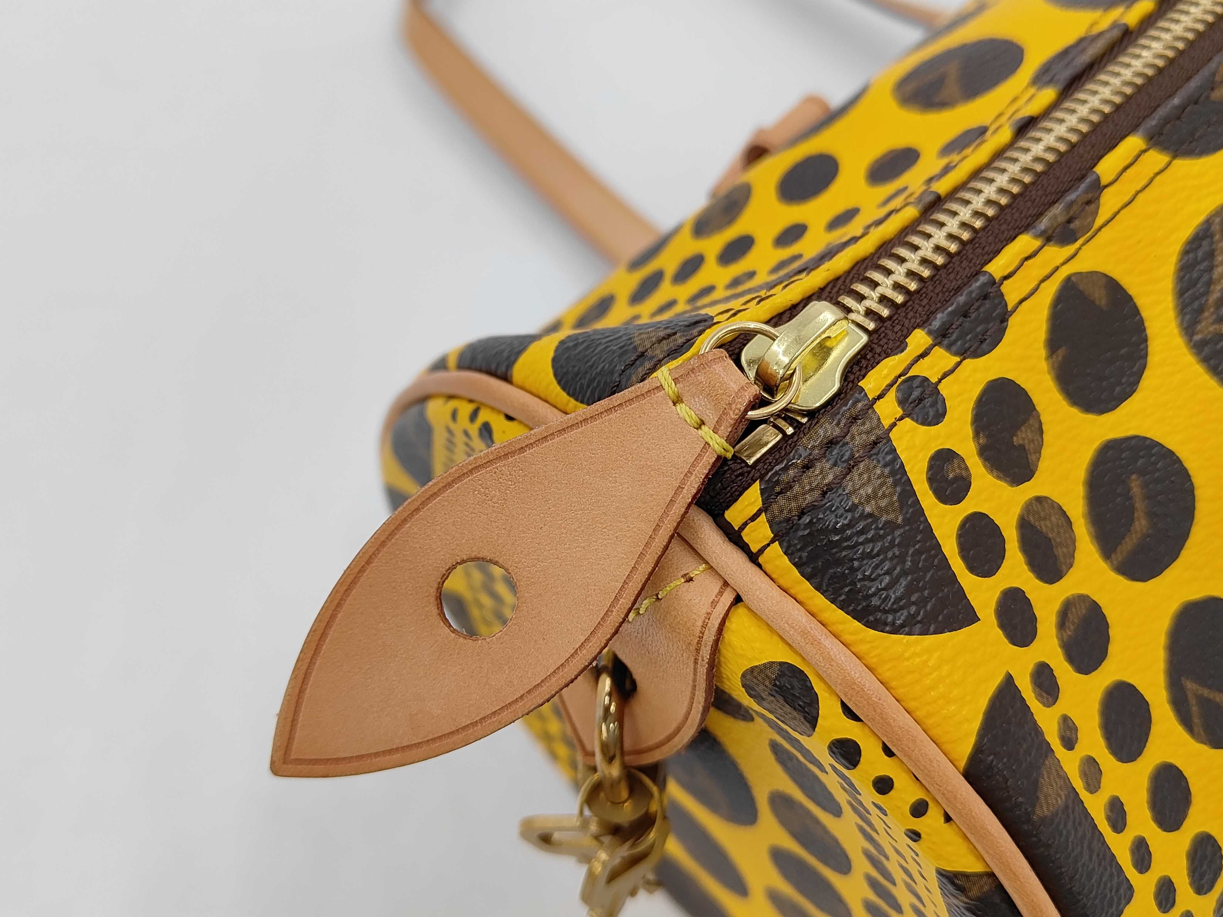 Yayoi Kusama Monogram Pumpkin Dot Papillon 30 M40688 MB2192 Shoulder Bag — view 9