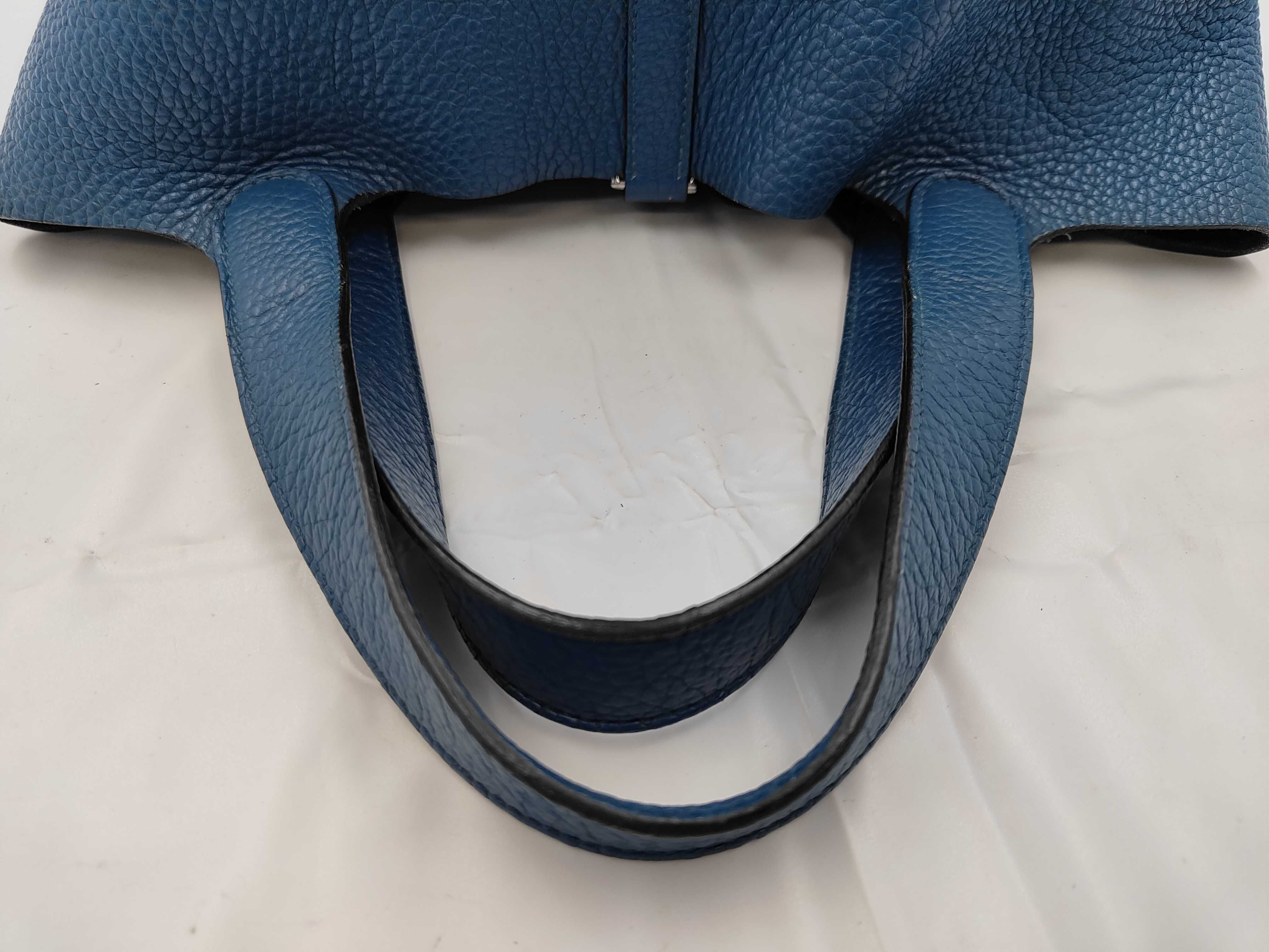 Picotin Lock MM 21.5cm Taurillon Clemence Blue R stamp 2014 Handbag — view 3