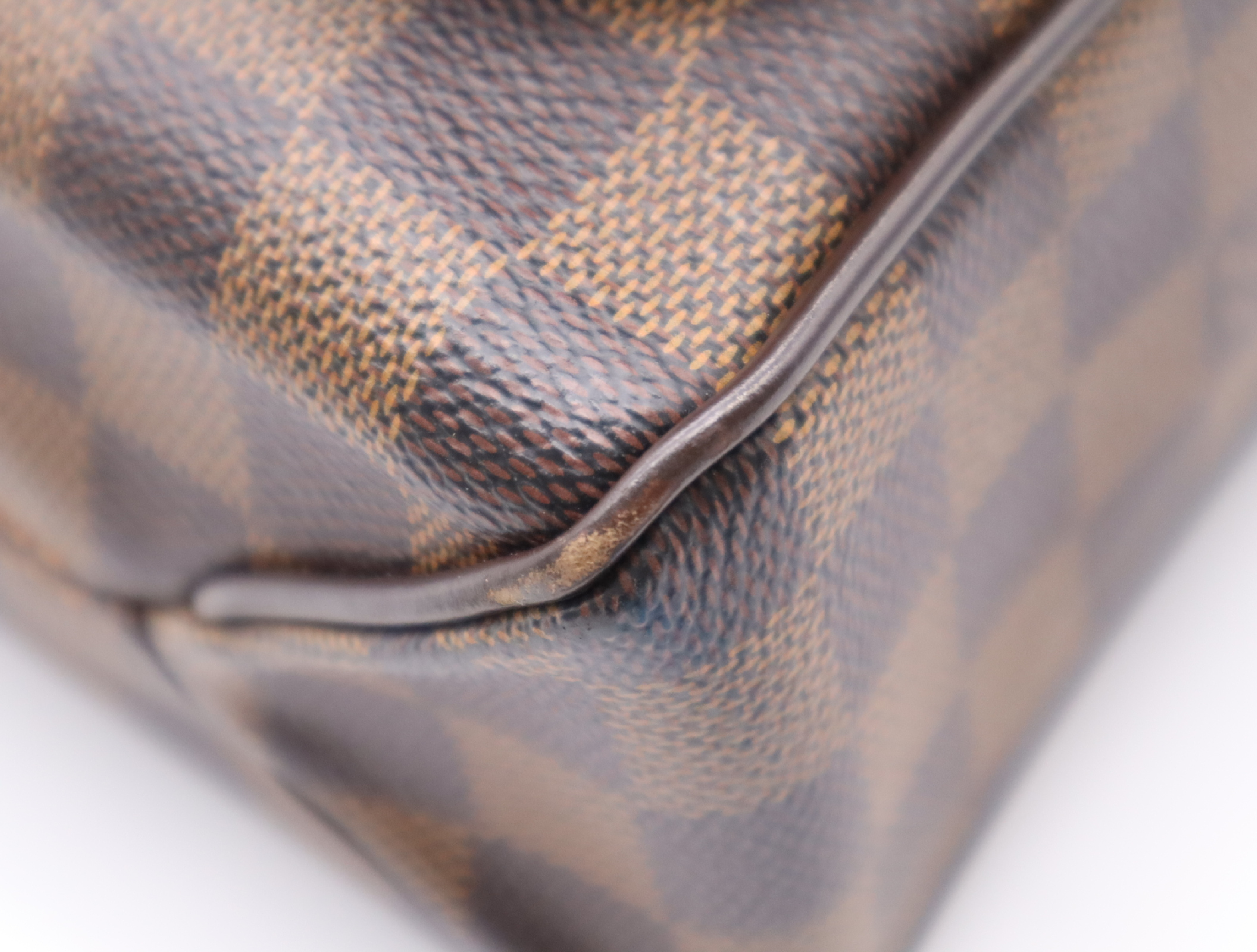 N41212 Damier District MM Shoulder Bag — view 7