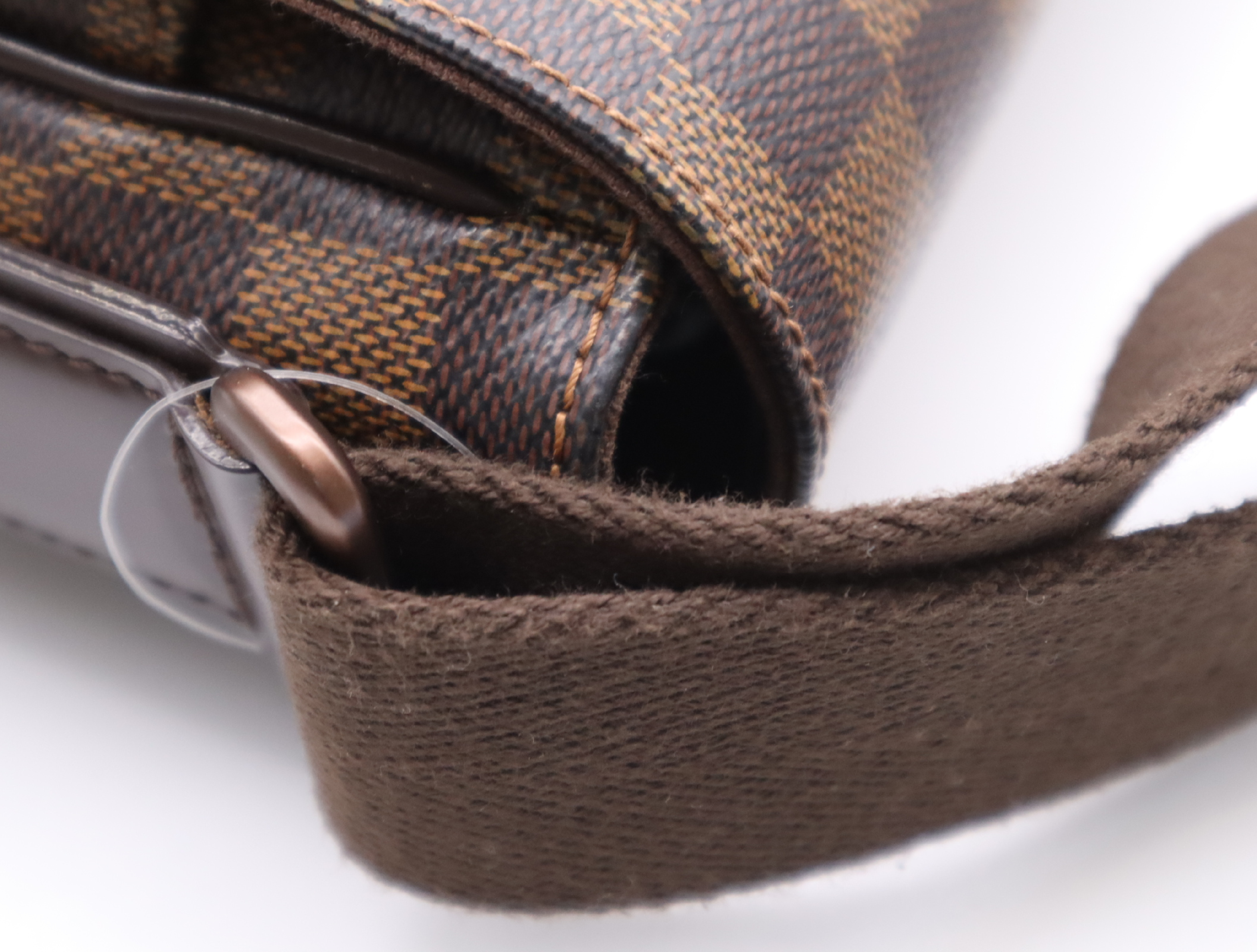 N41212 Damier District MM Shoulder Bag — view 8