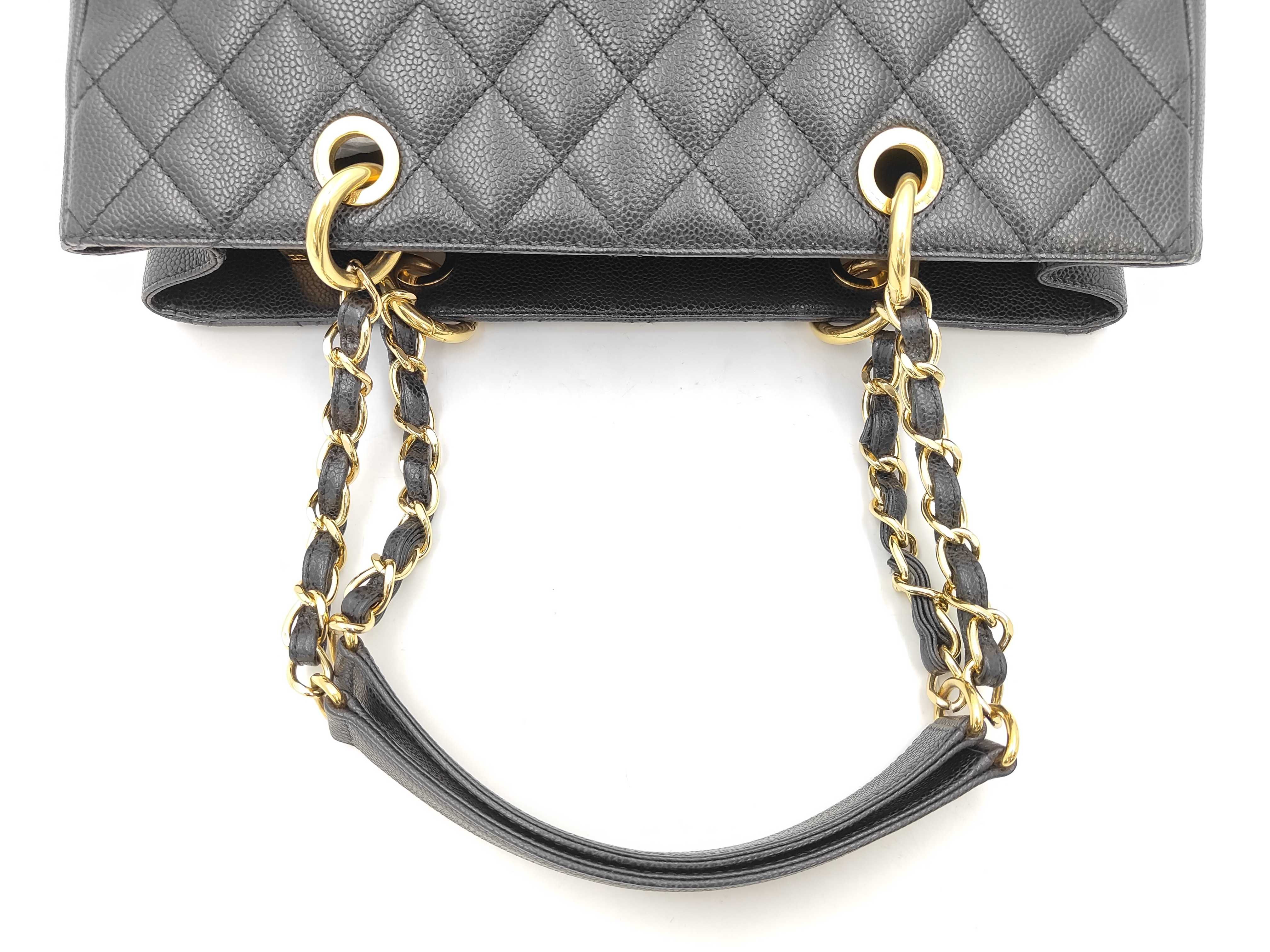 Caviar Skin GST Chain Tote Bag Shoulder Bag — view 3
