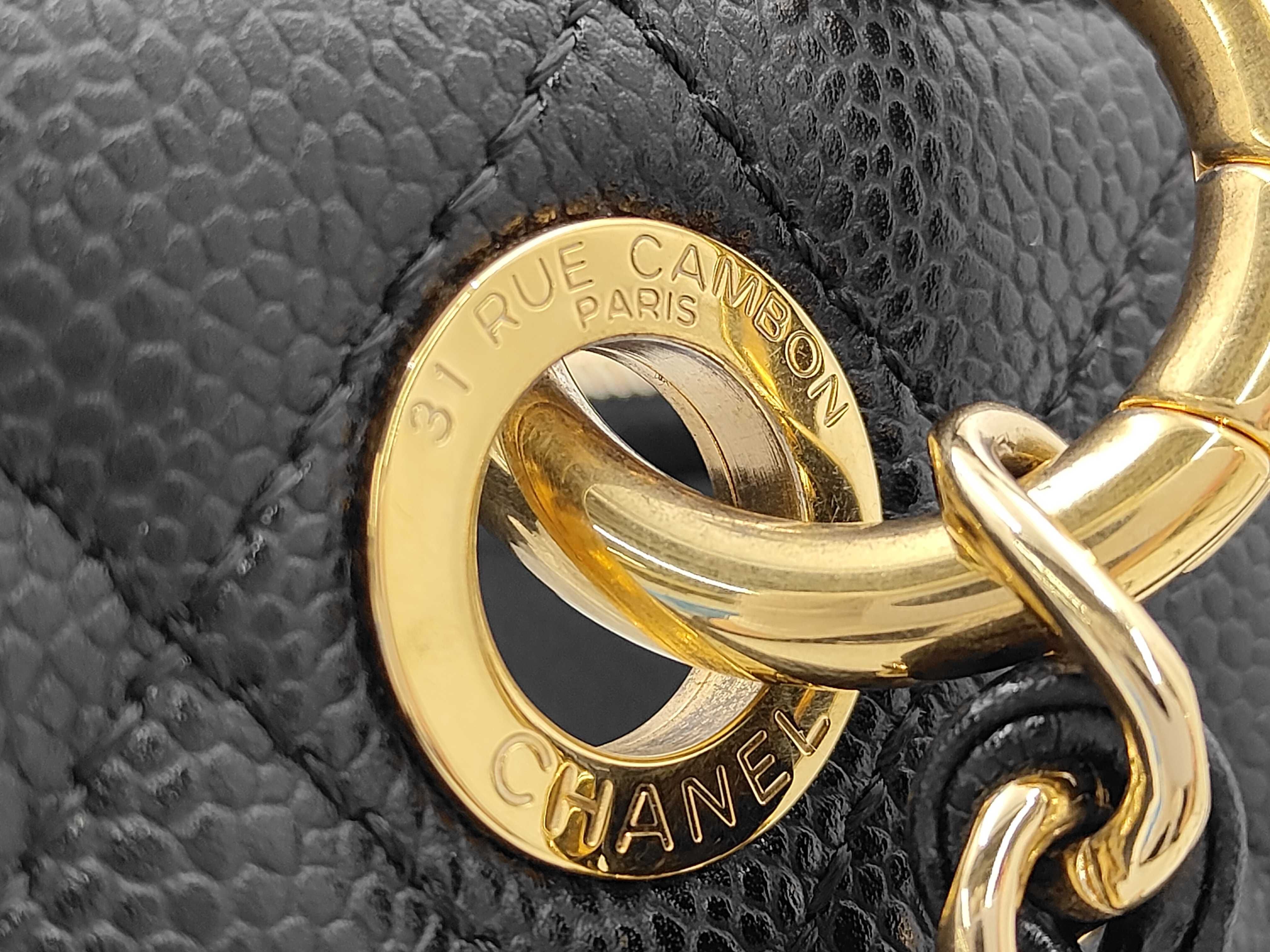 Caviar Skin GST Chain Tote Bag Shoulder Bag — view 6
