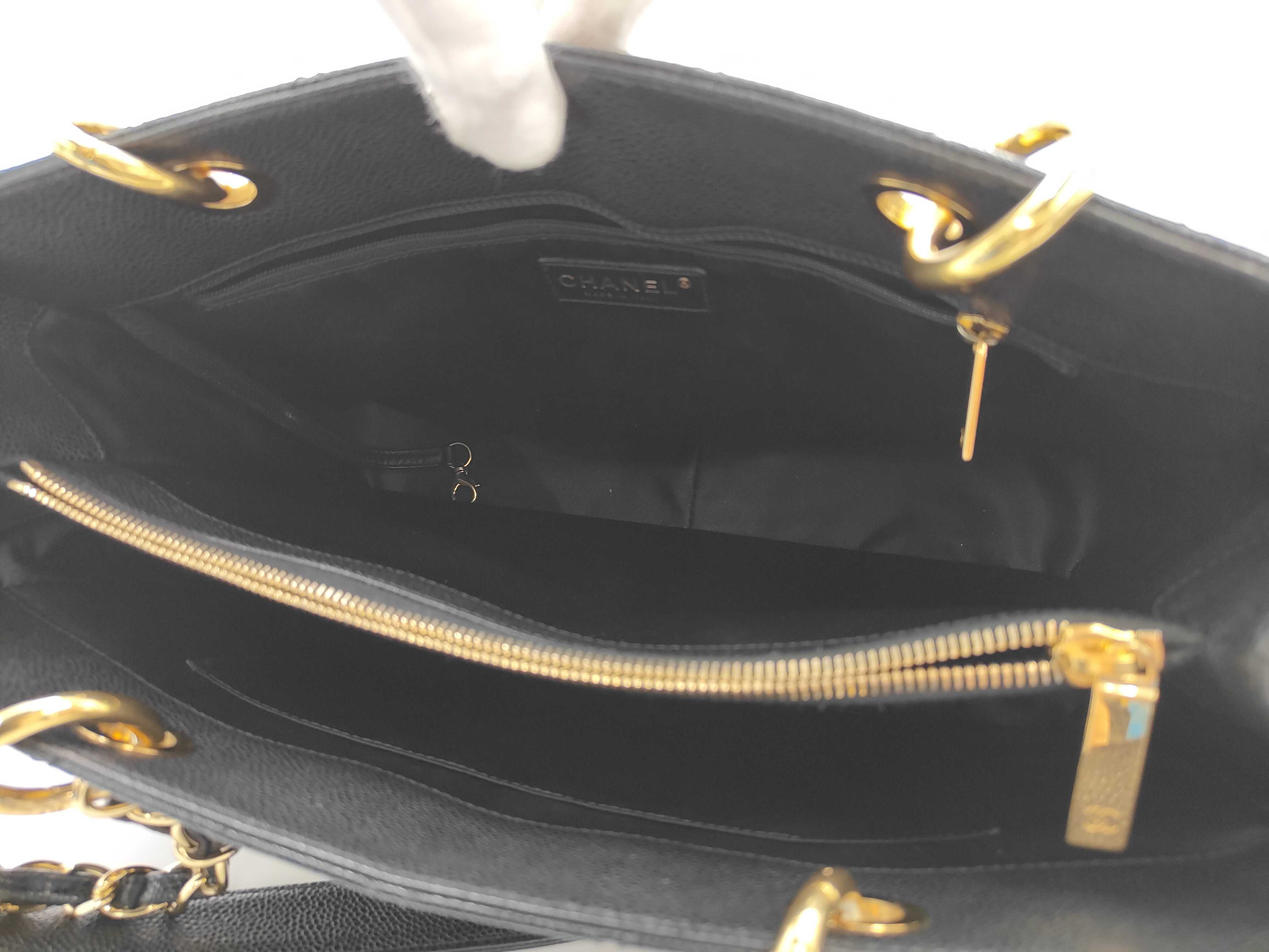 Caviar Skin GST Chain Tote Bag Shoulder Bag — view 10