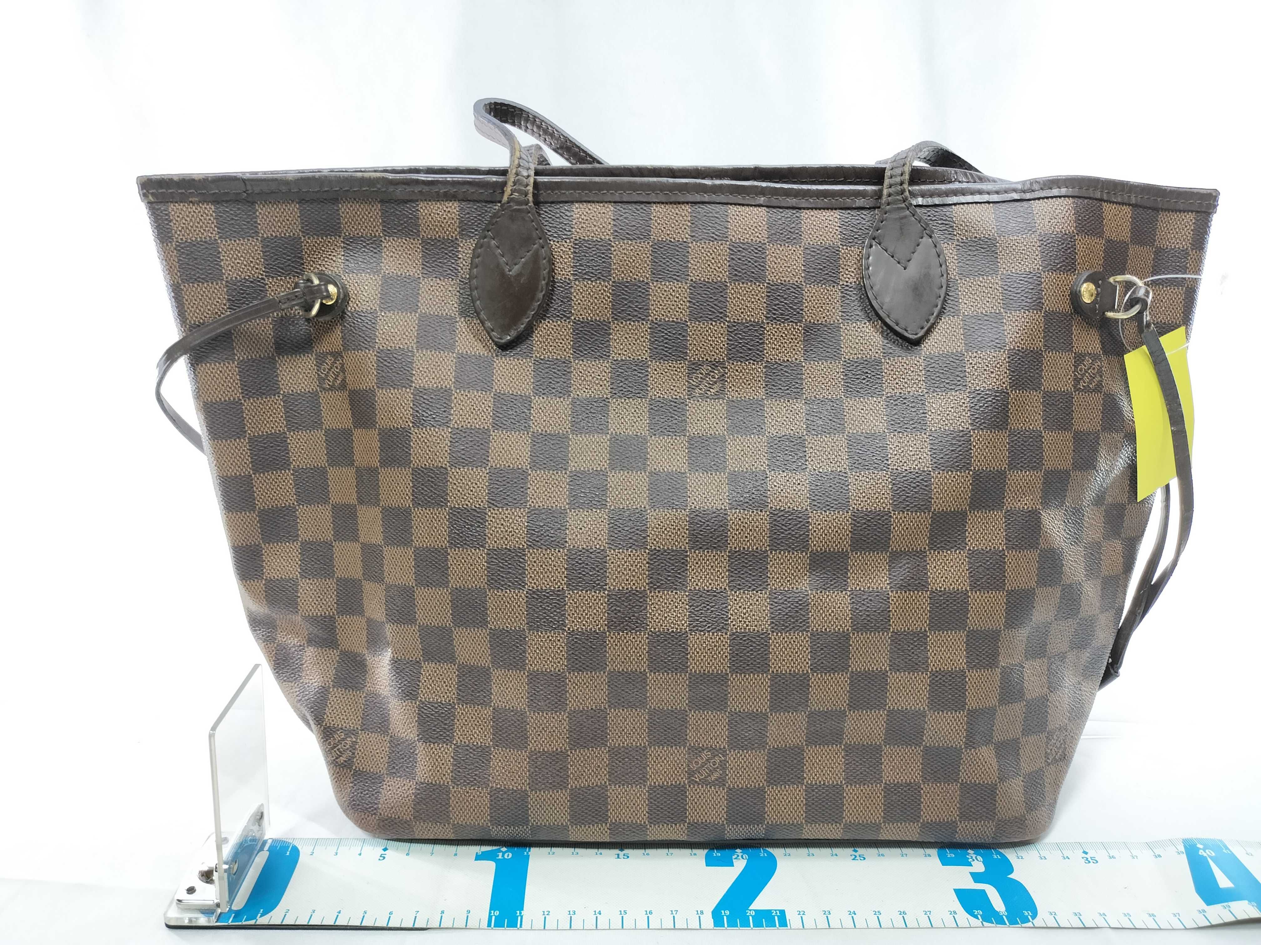 Damier N51105 Neverfull MM Tote Bag — view 2