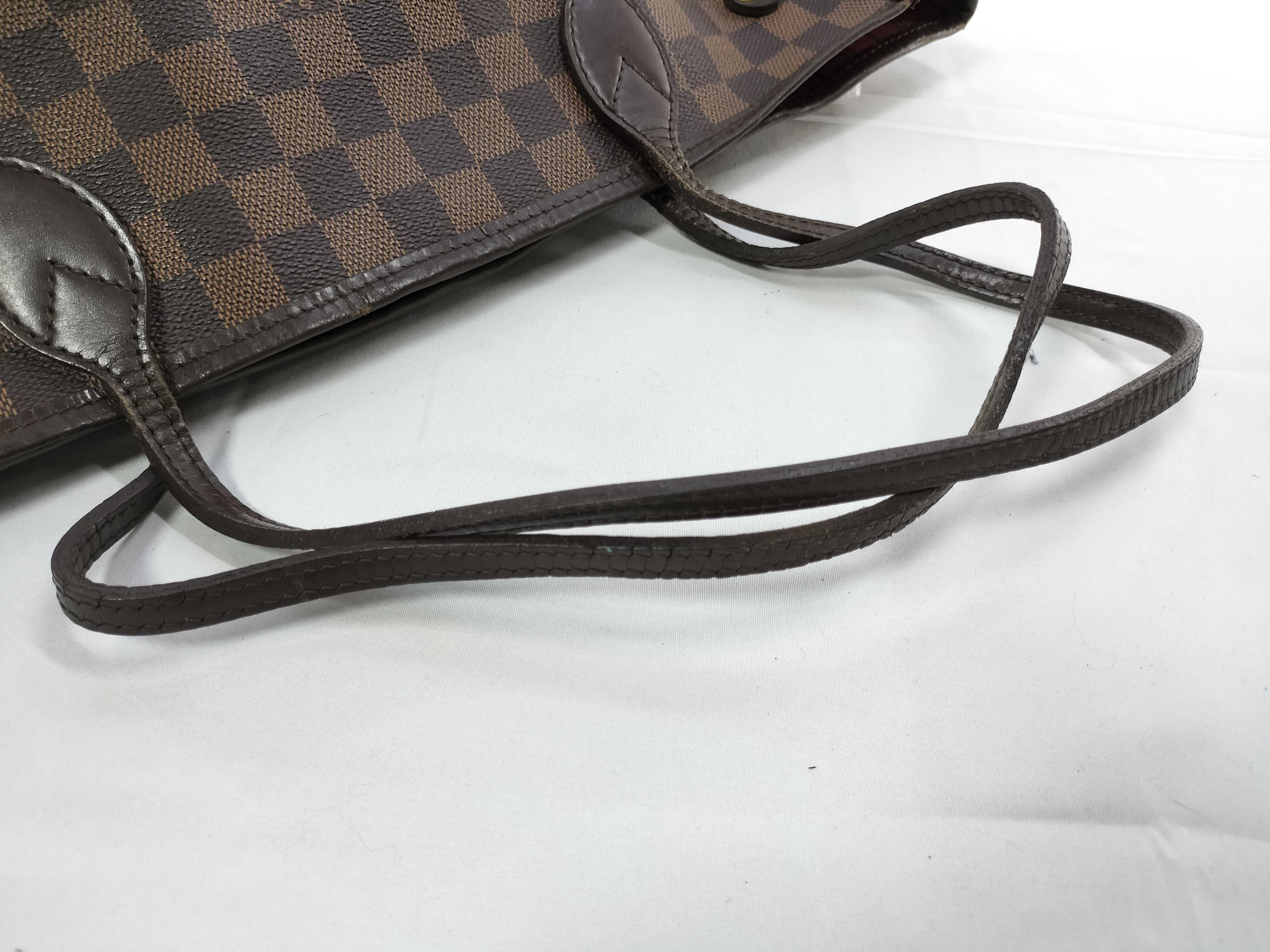 Damier N51105 Neverfull MM Tote Bag — view 3
