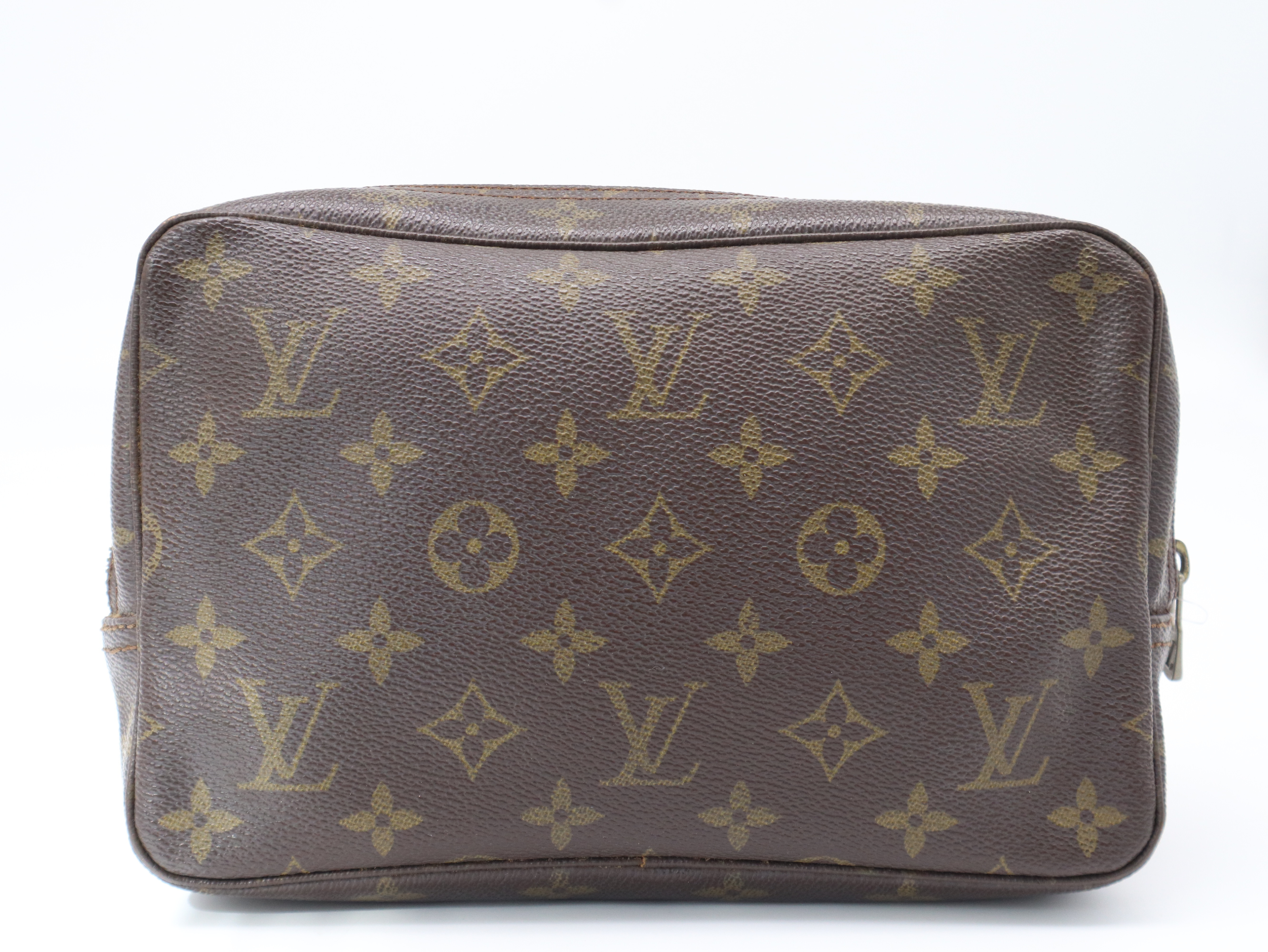 M47524 Monogram Trousses Toilette 23 Clutch Bag — view 2