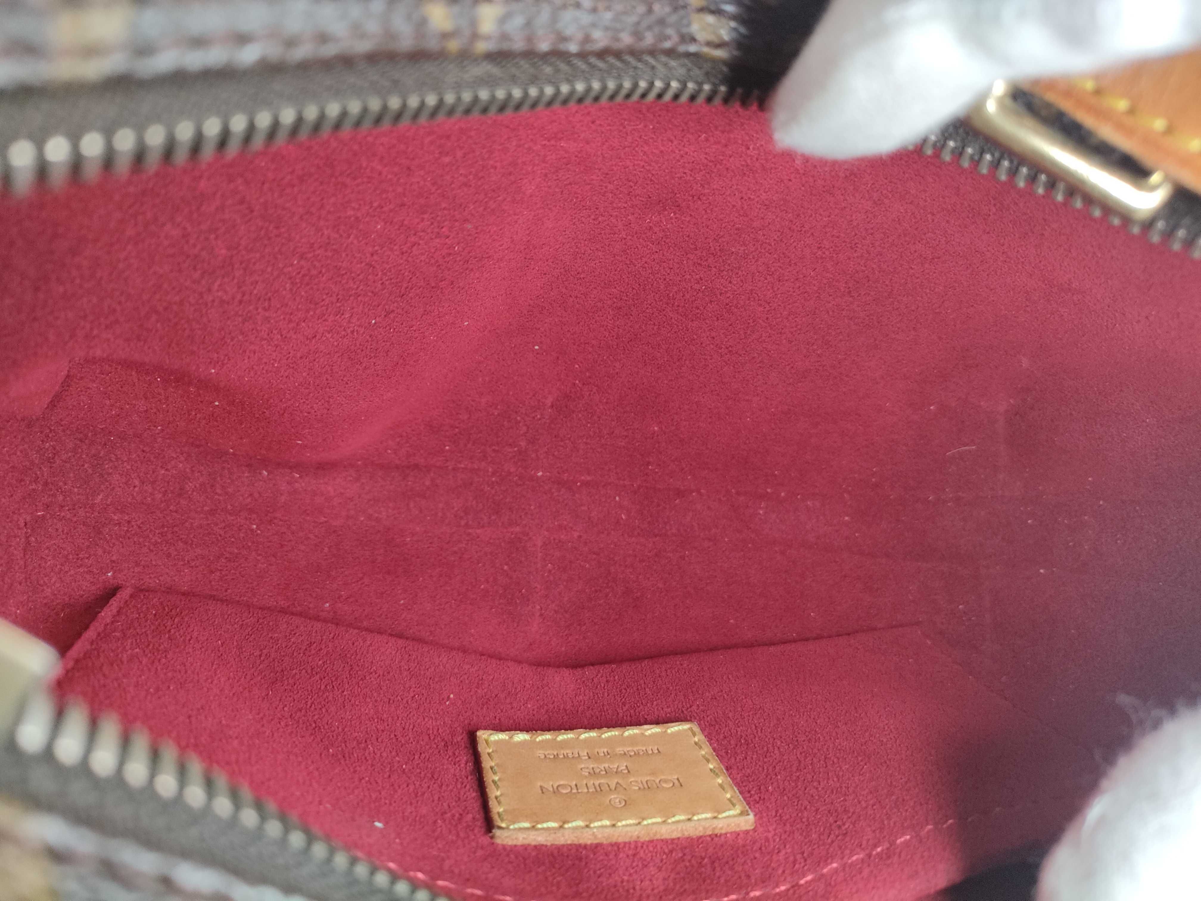 Monogram Pochette Croissant M51510 MI0093 Shoulder Bag — view 10