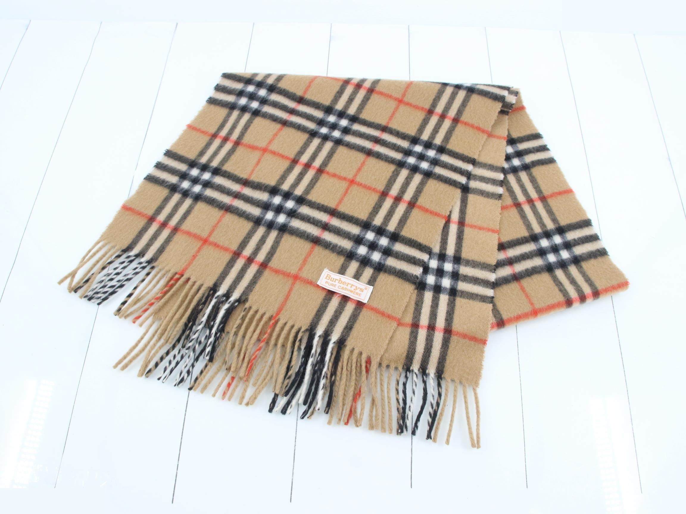 Nova Check scarf, with tag, beige. — view 2