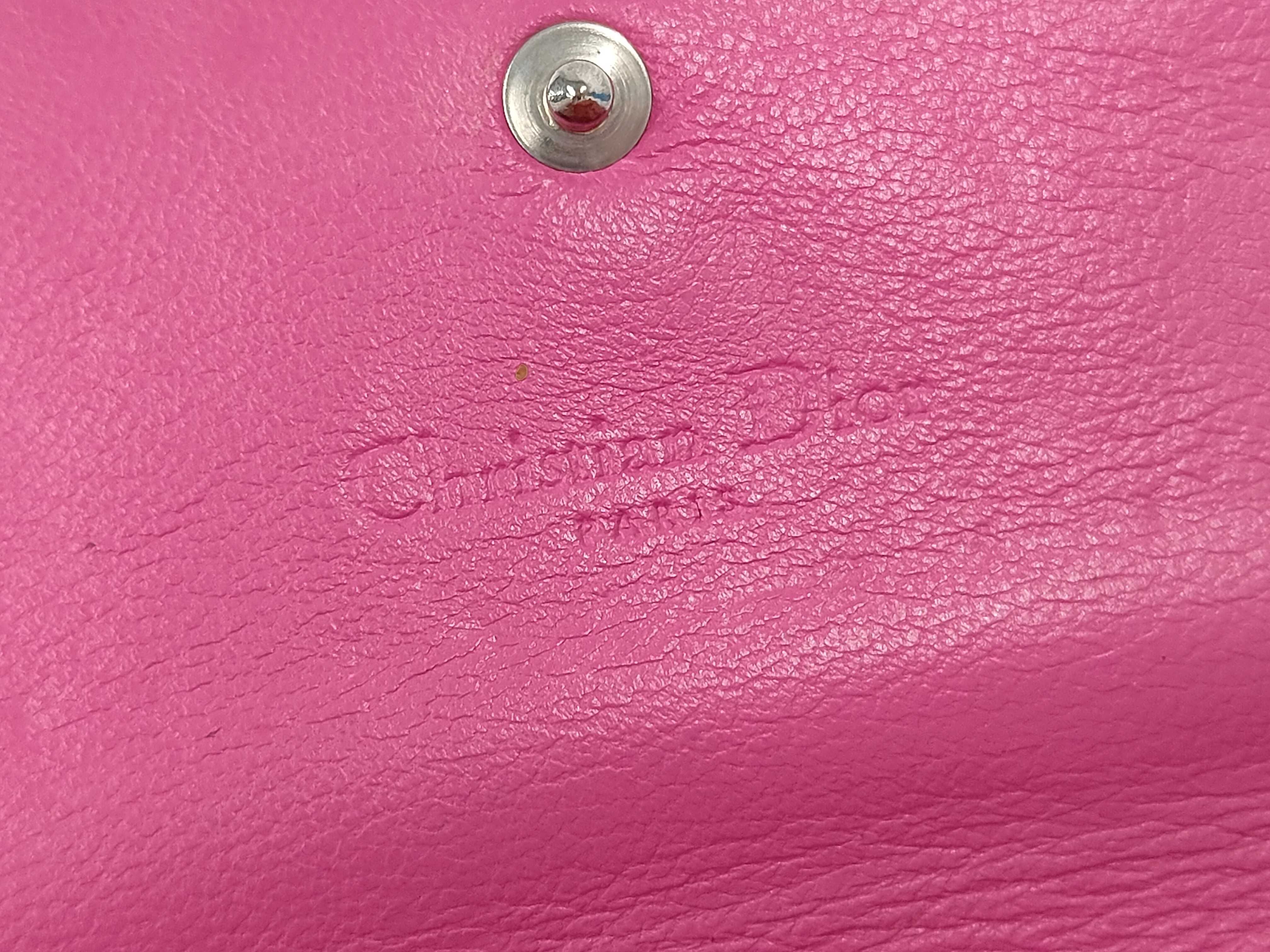 Cannage Chain Wallet (with some stickiness) — view 7