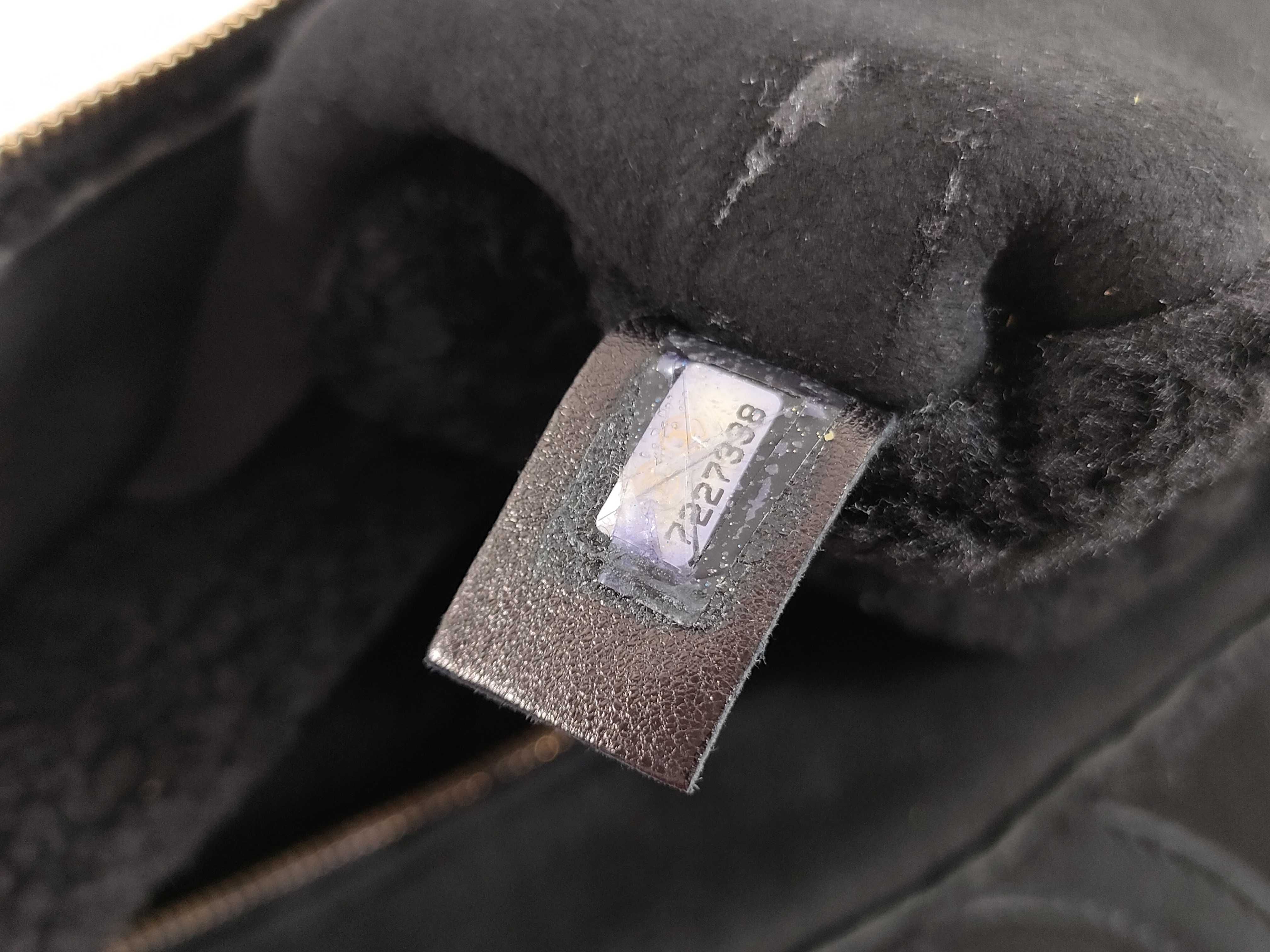 Shearling Handbag, Black, with Seal/Guarantee Card. — view 13
