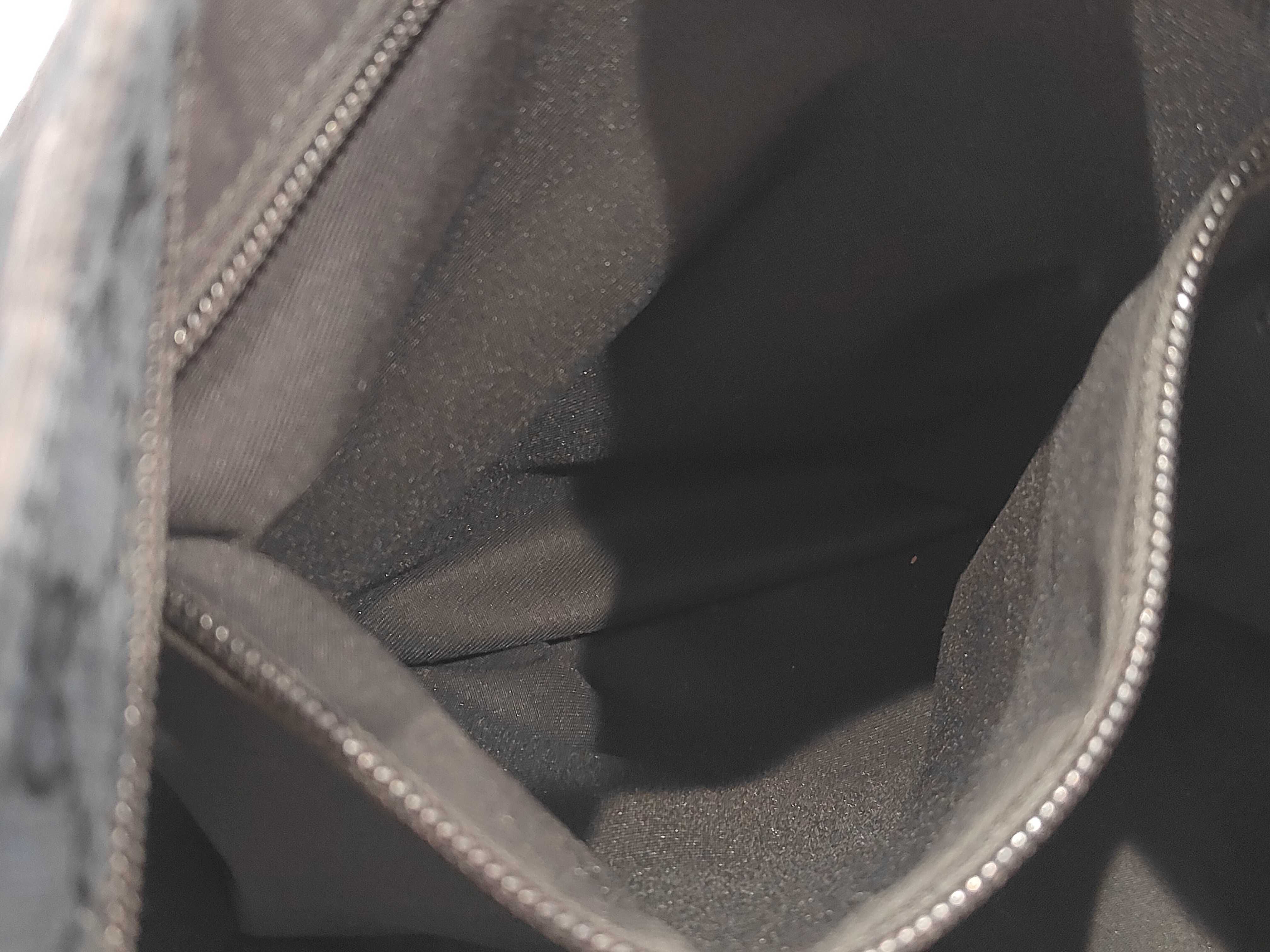 GG Canvas 189751 Shoulder Bag — view 15