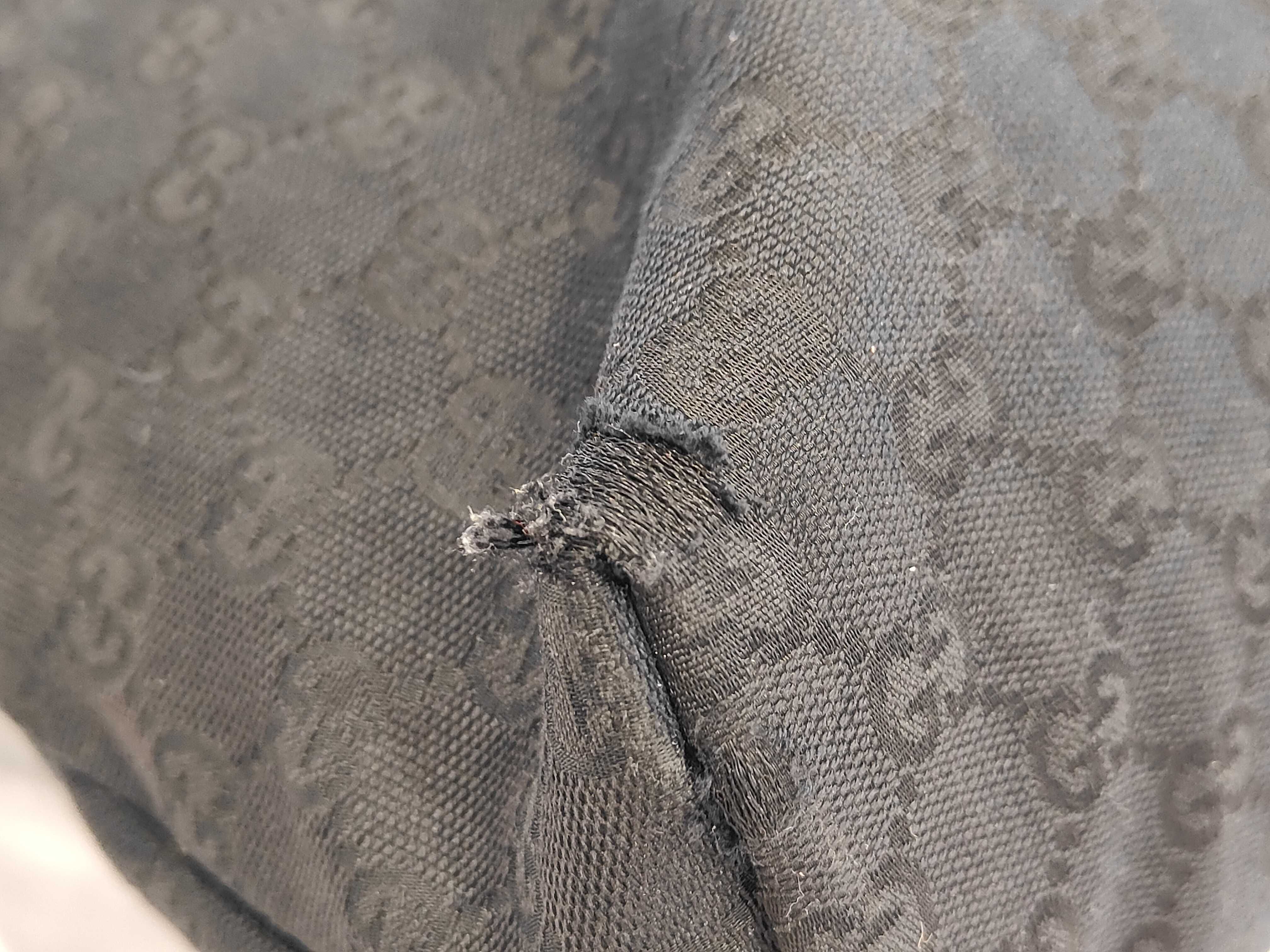 GG Canvas 189751 Shoulder Bag — view 5