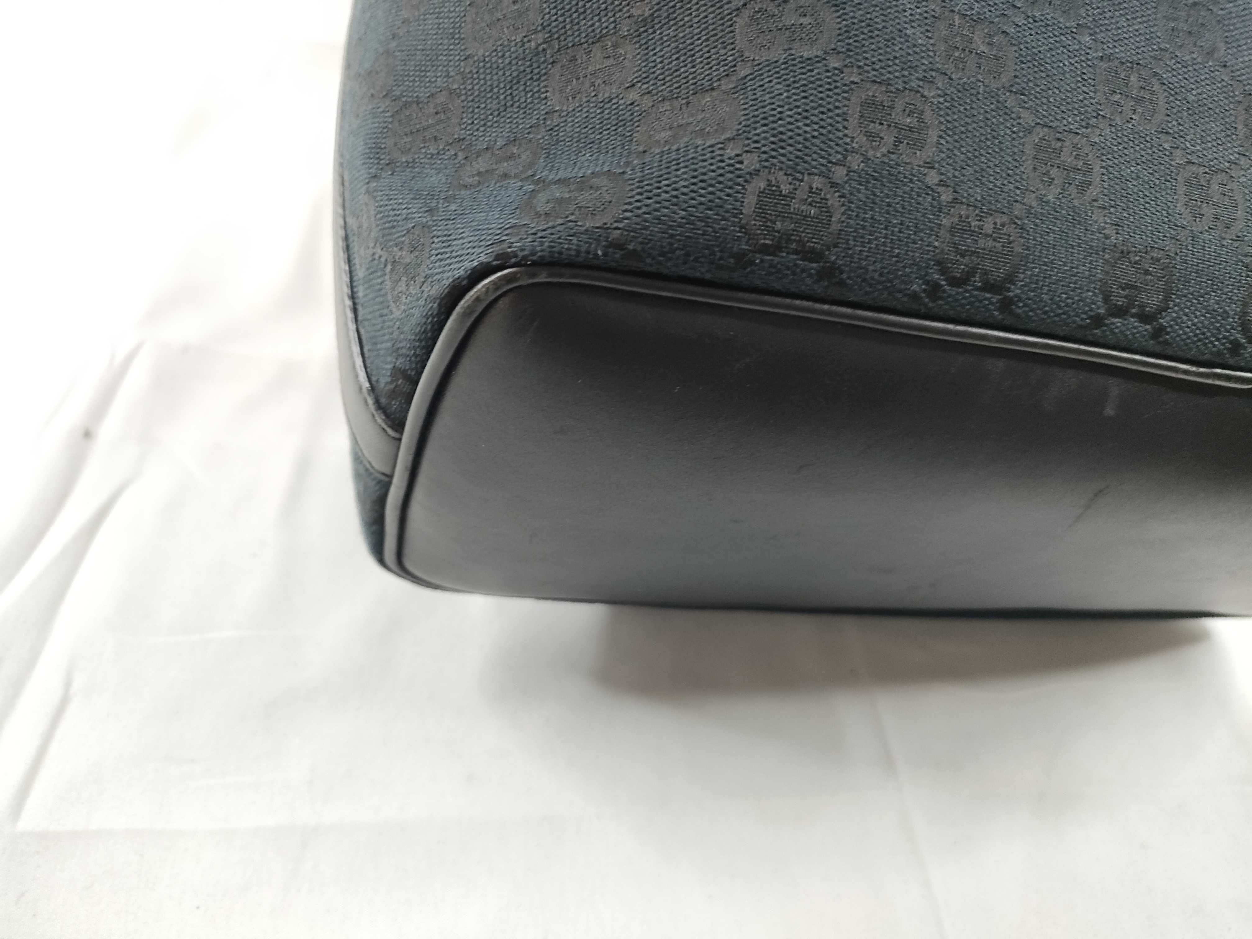 GG Canvas One-Shoulder Bag with Leather Handle — view 3
