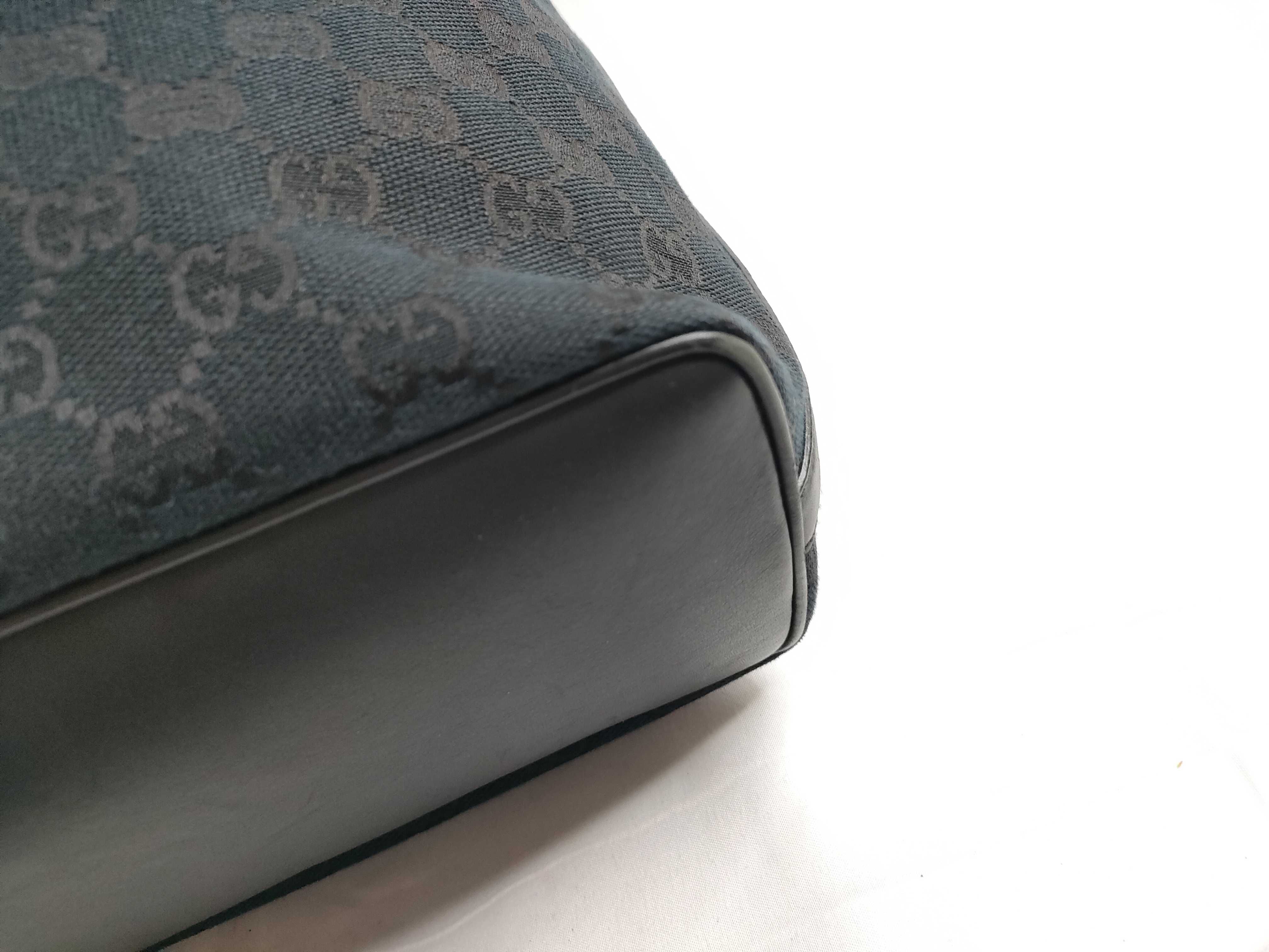 GG Canvas One-Shoulder Bag with Leather Handle — view 5