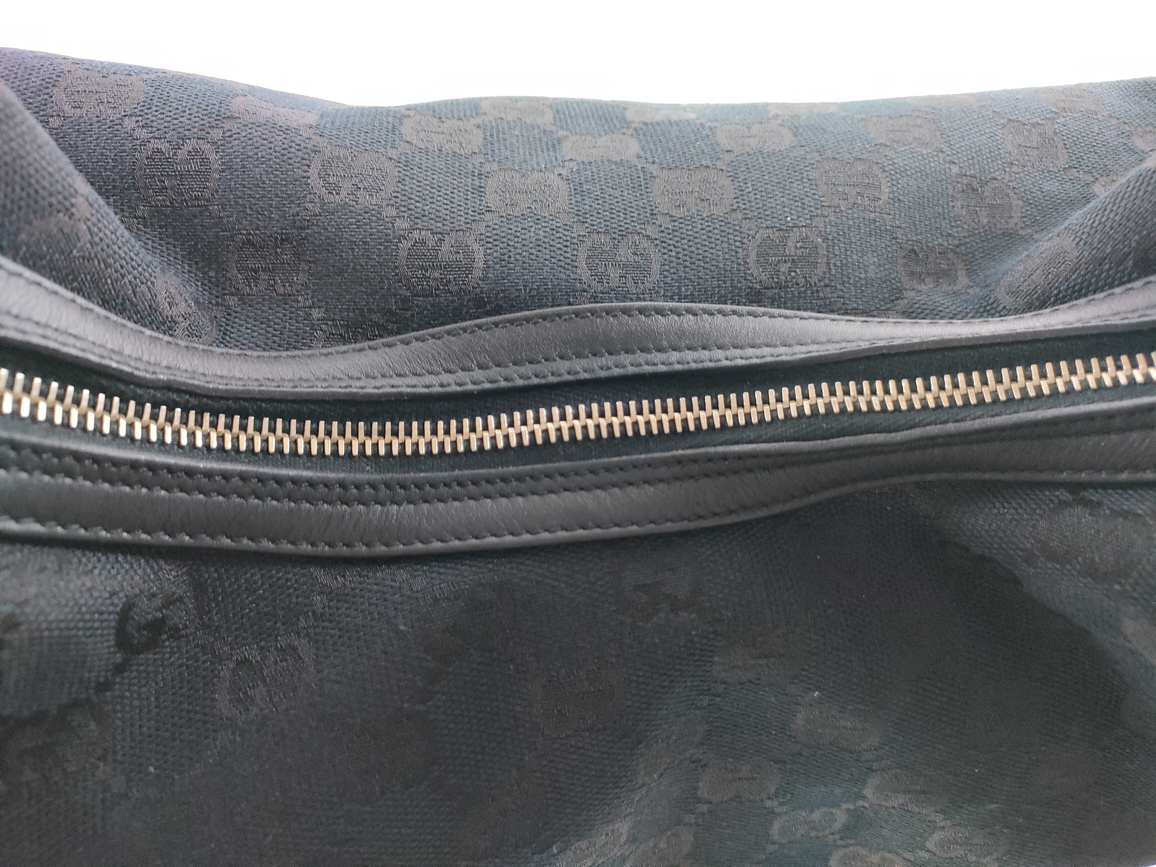GG Canvas One-Shoulder Bag with Leather Handle — view 9