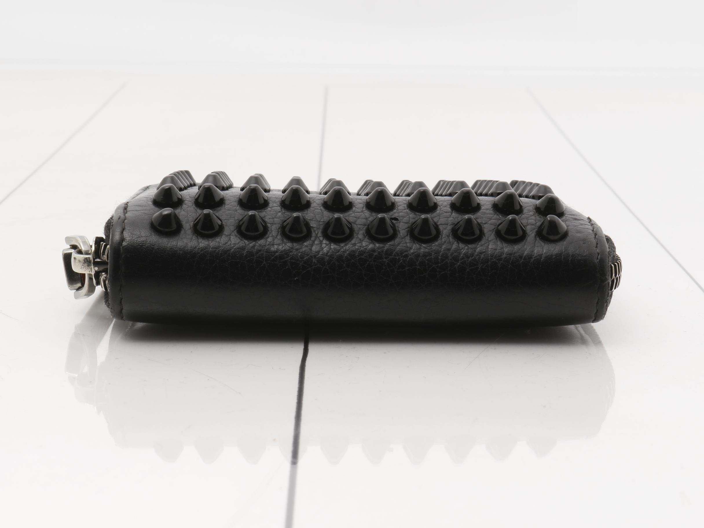 Other lines: Bags and Wallets — view 3