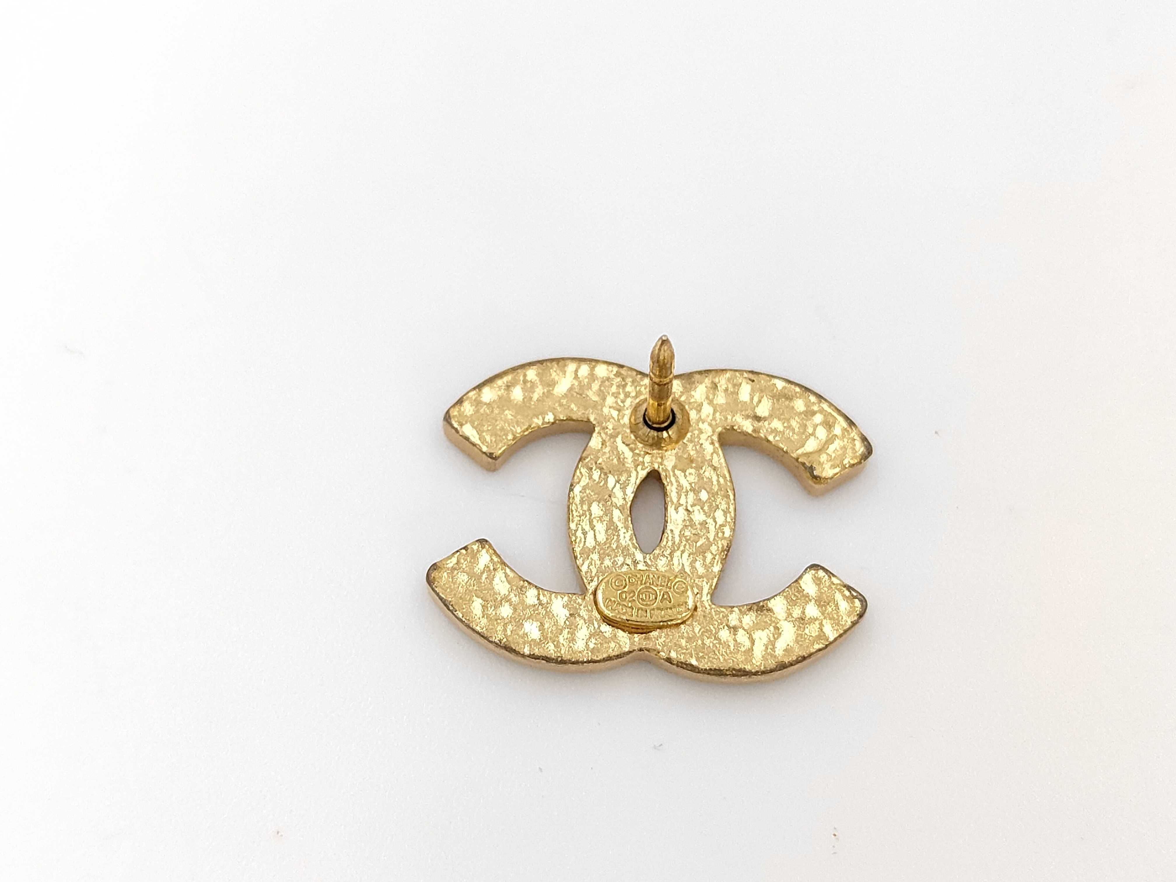 Coco Mark Gold Pin Brooch — view 2