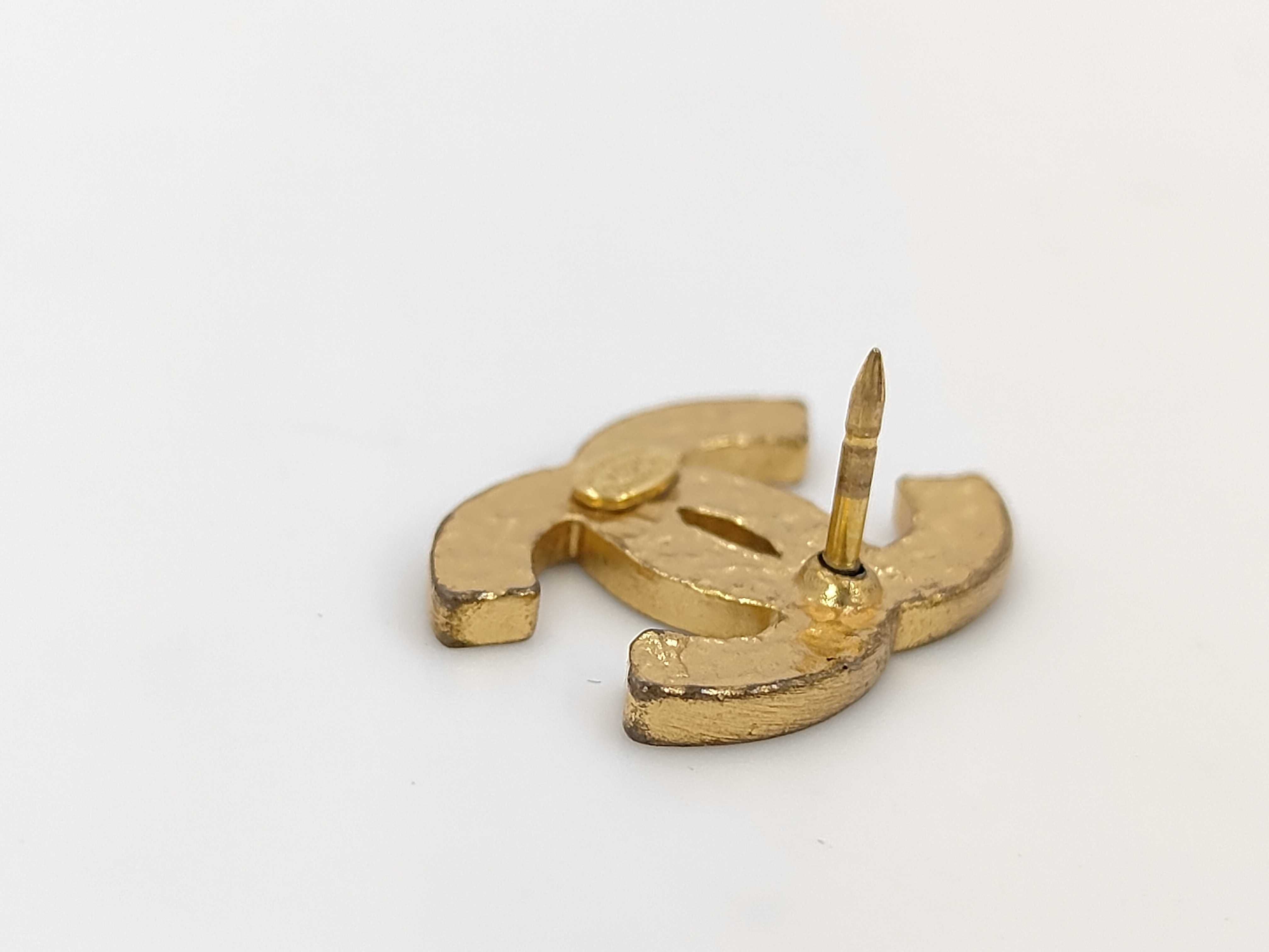 Coco Mark Gold Pin Brooch — view 3