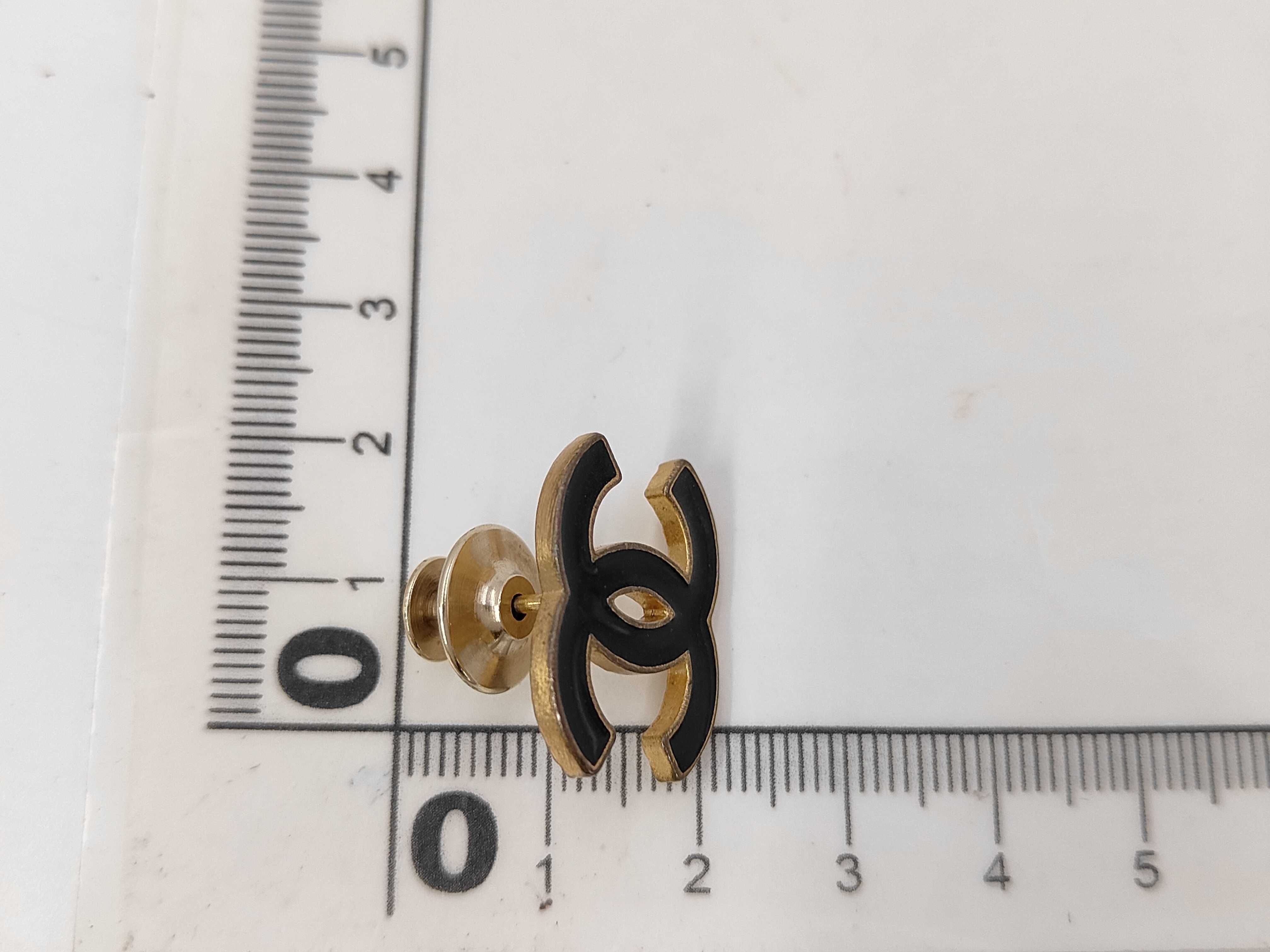 Coco Mark Gold Pin Brooch — view 7