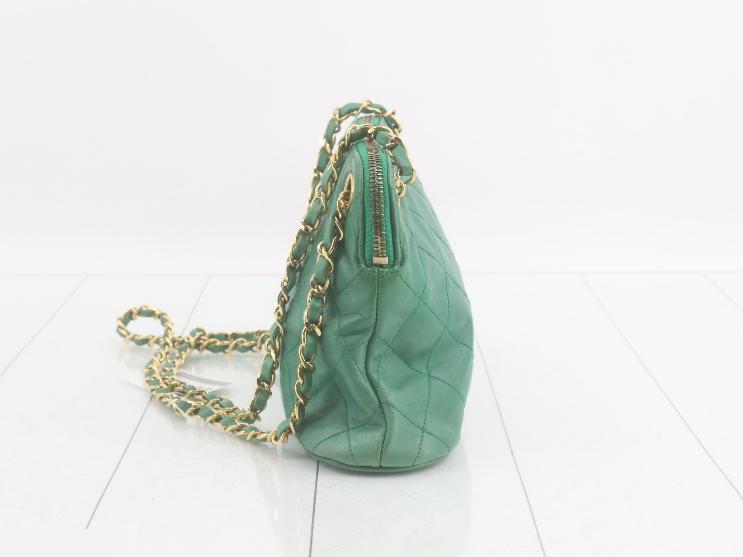 Matelassé Lambskin Green Chain Shoulder Bag — view 3