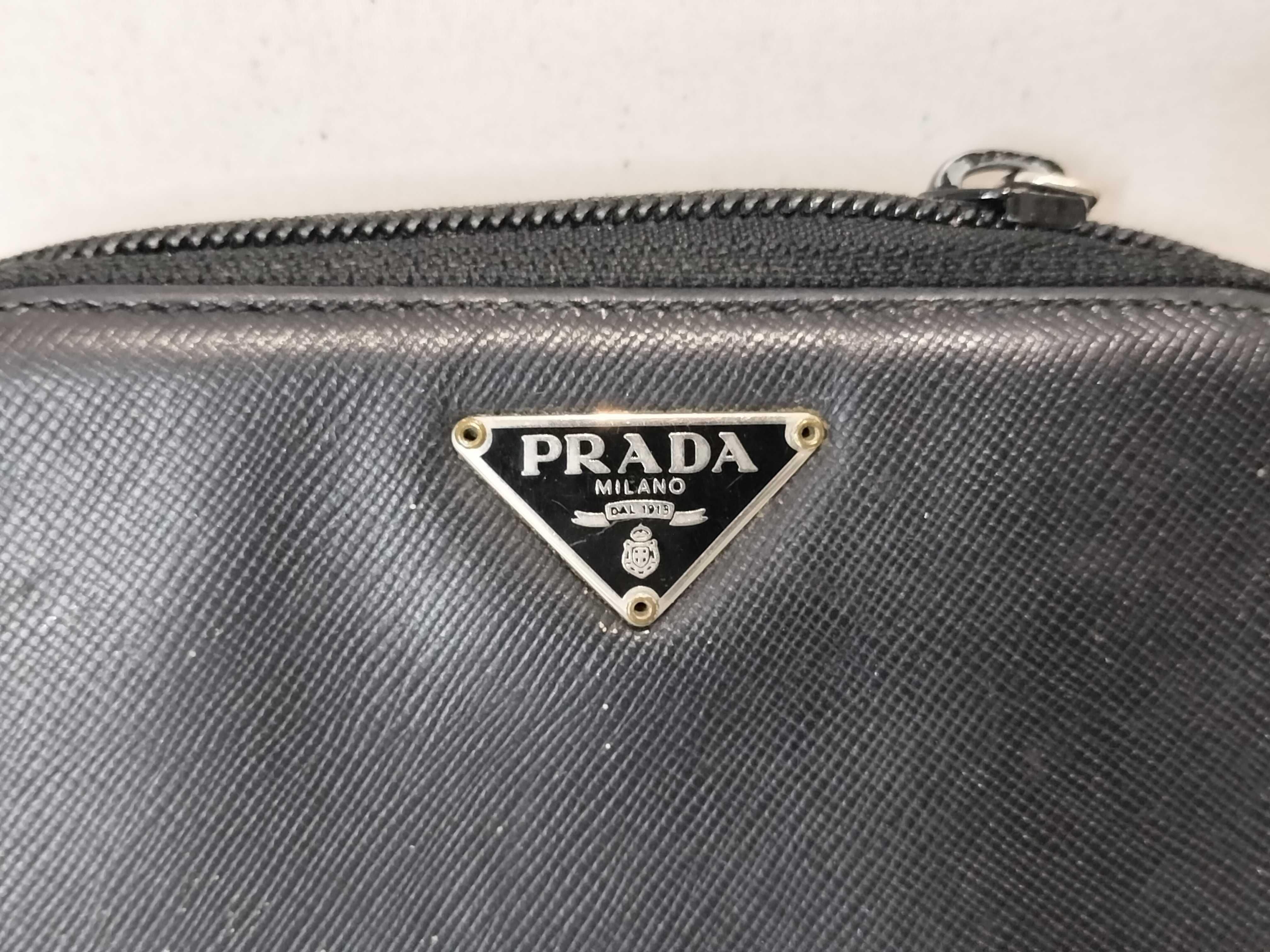 leather wallet, zipper detached. — view 2