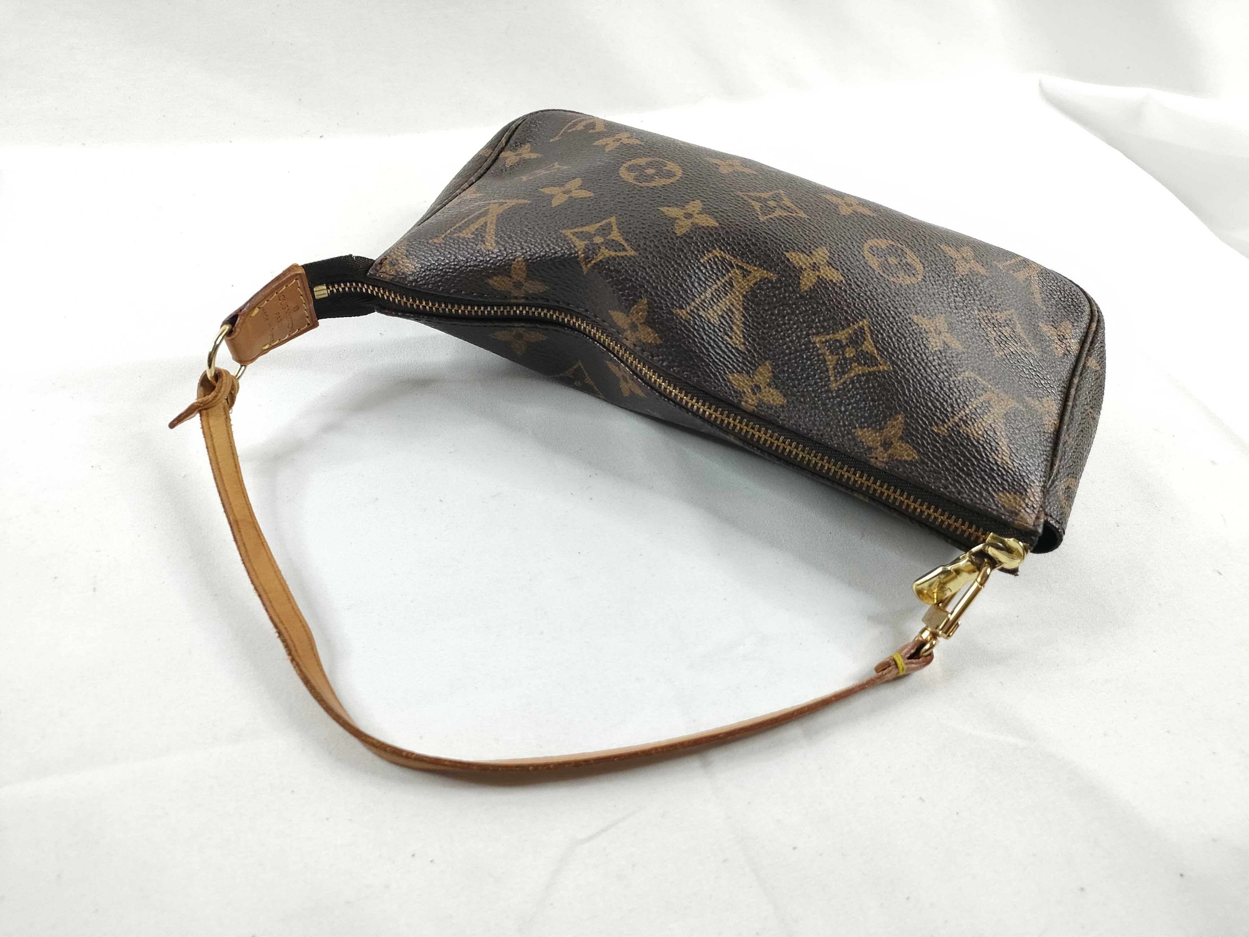 Monogram Pochette Accessoires M51980 Brown AR1900 Handbag — view 6