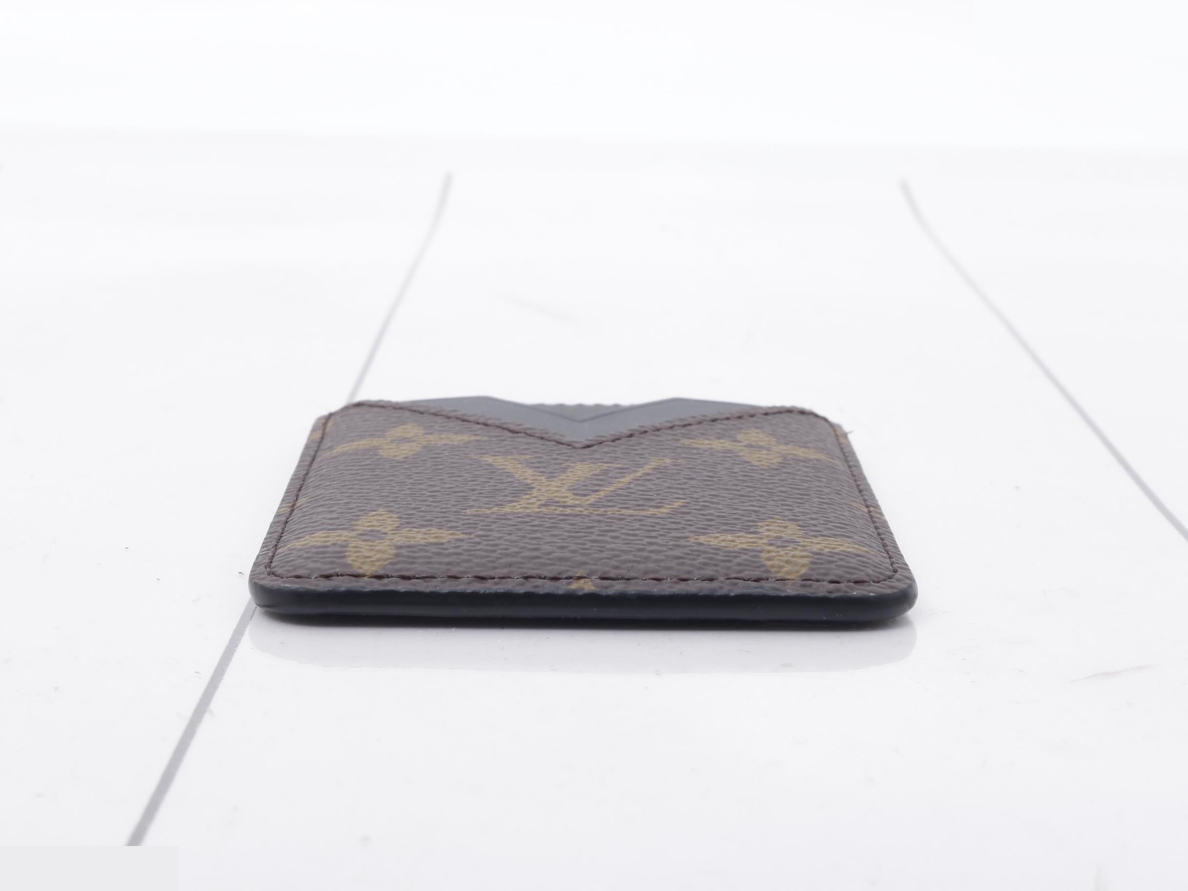 Porto Carte Magnet, List Price ¥60,500, Unused, Stored Item — view 3