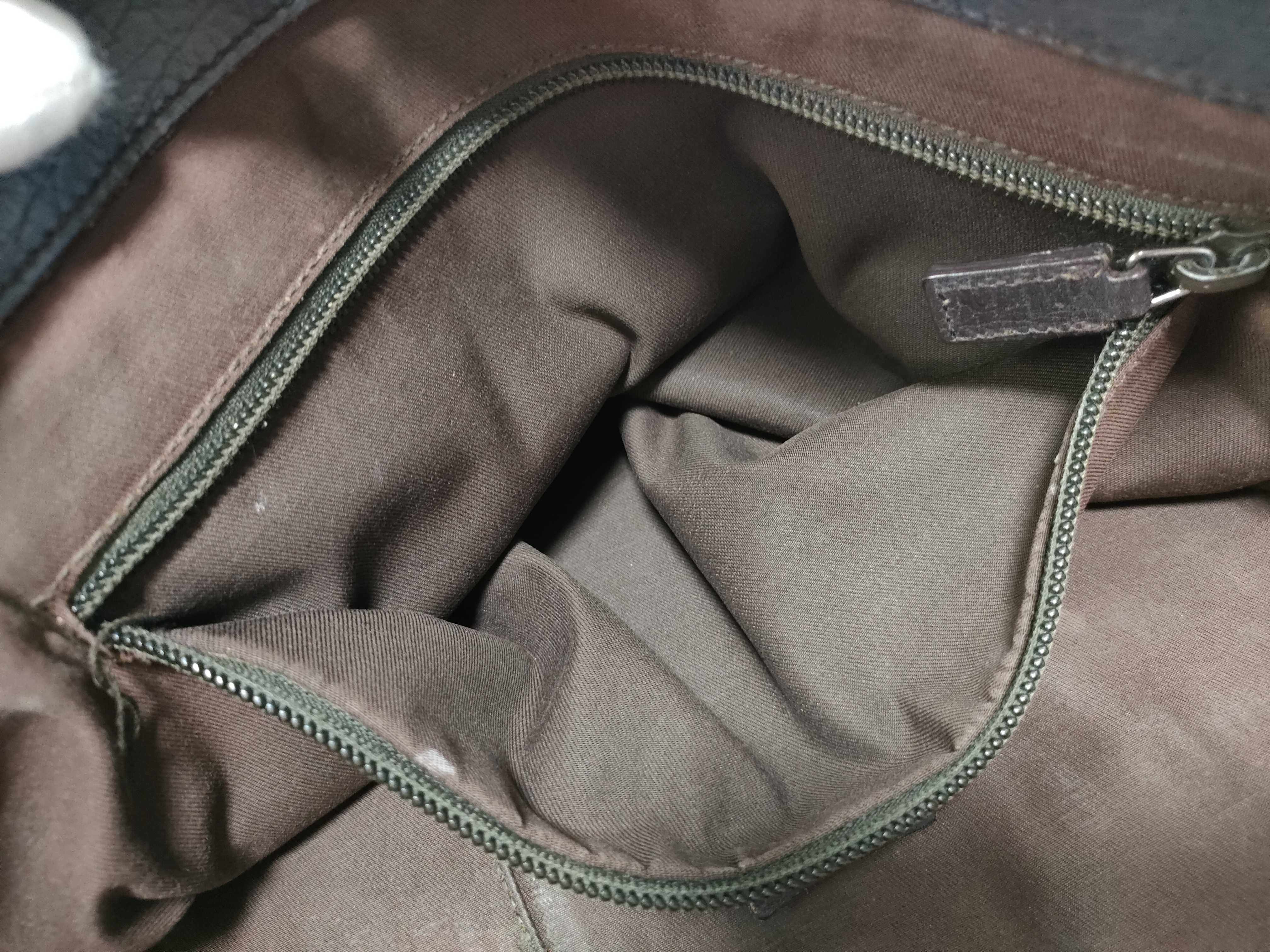 GG Supreme Handbag — view 15