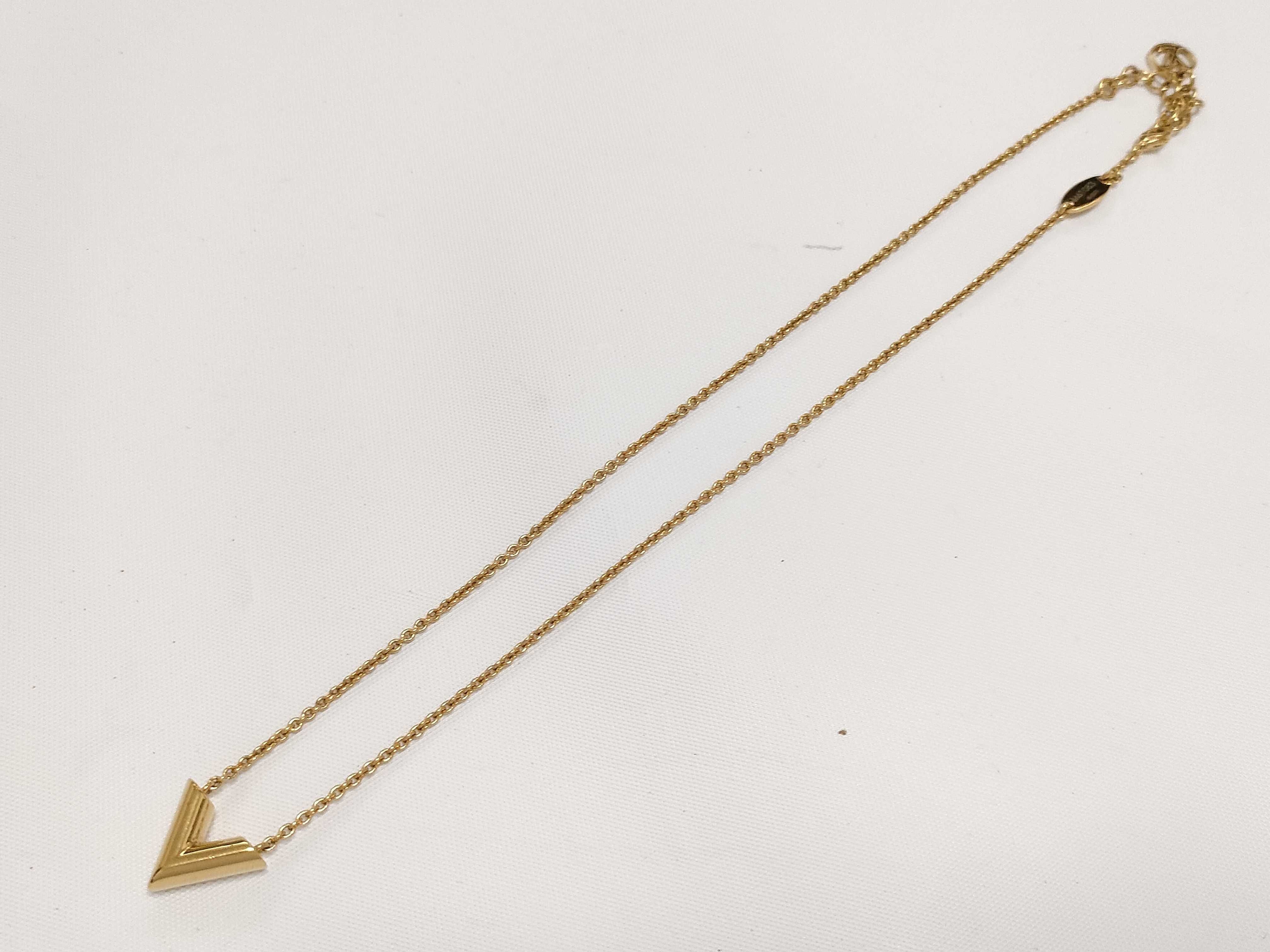 Essential V Necklace — view 2