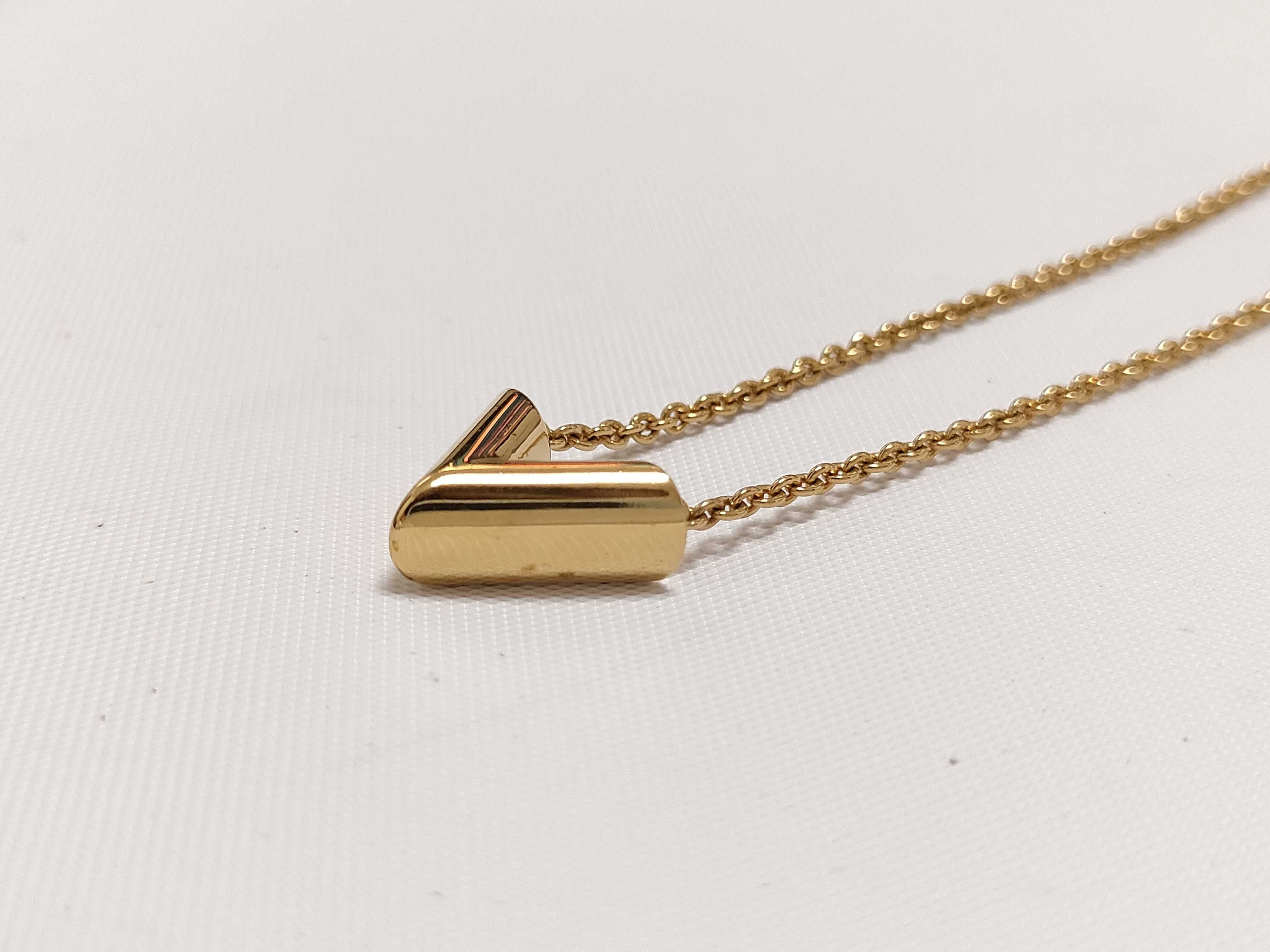 Essential V Necklace — view 4