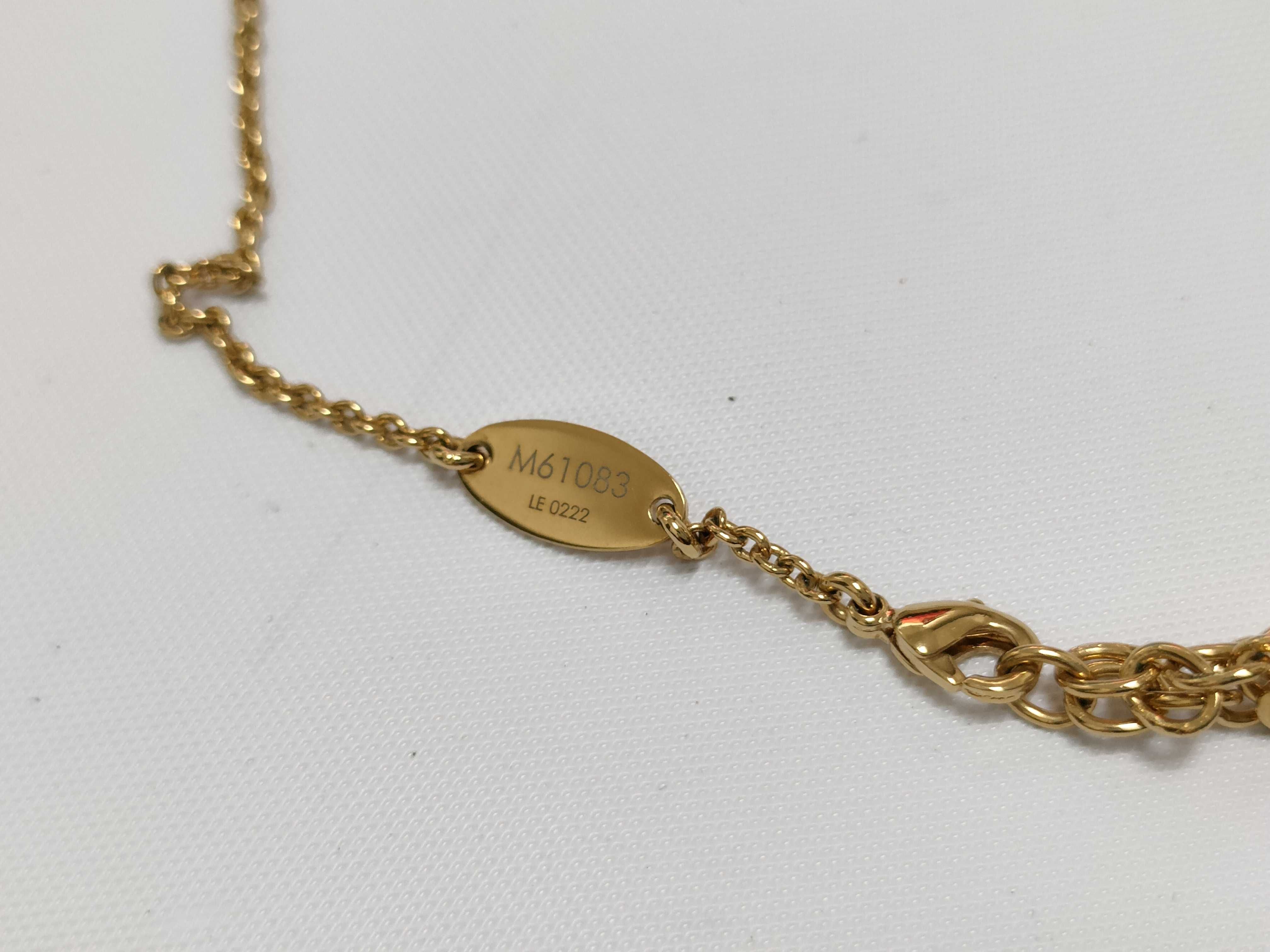 Essential V Necklace — view 7