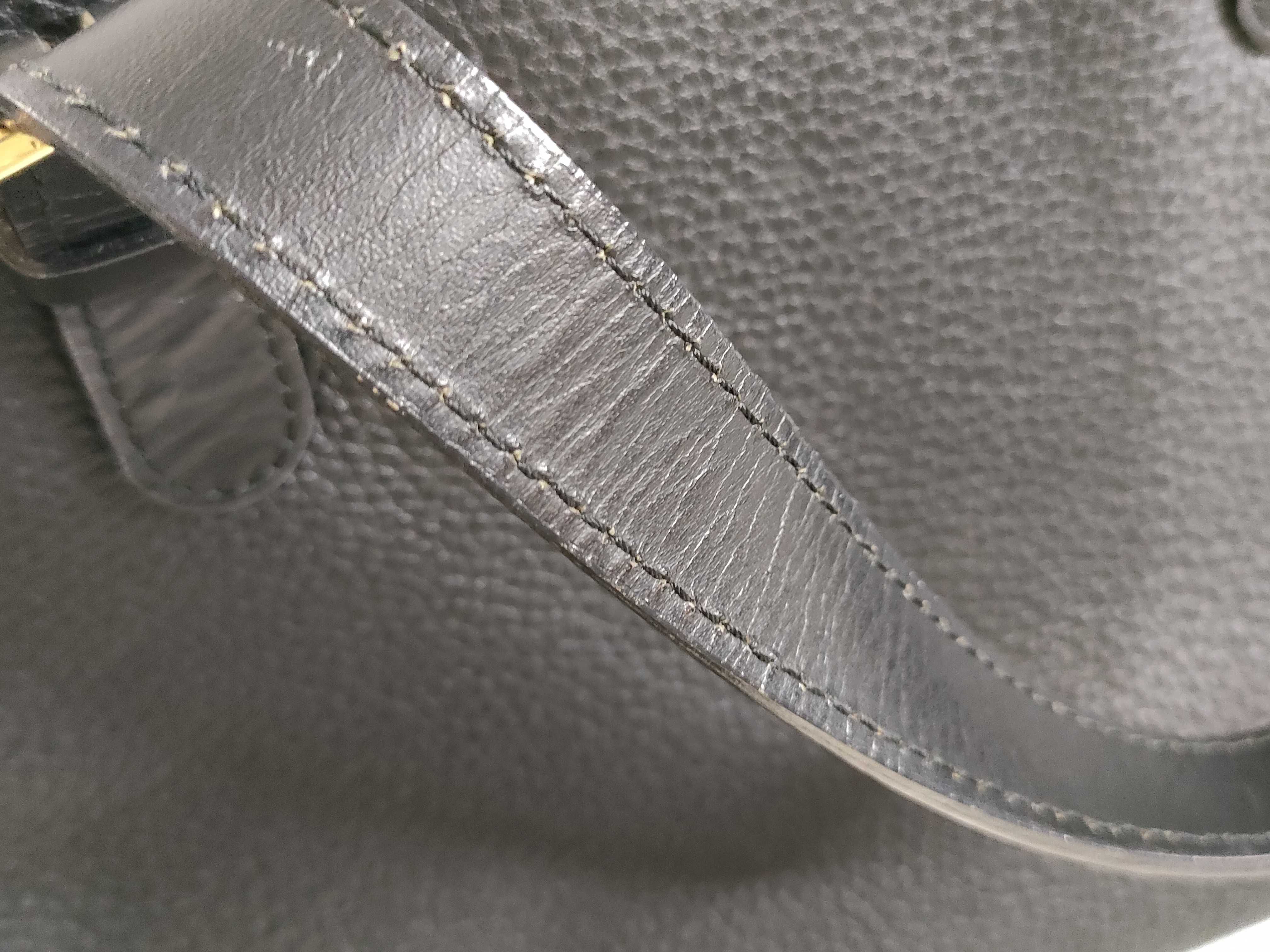 Burberrys / Handbag / Leather Handbag — view 15