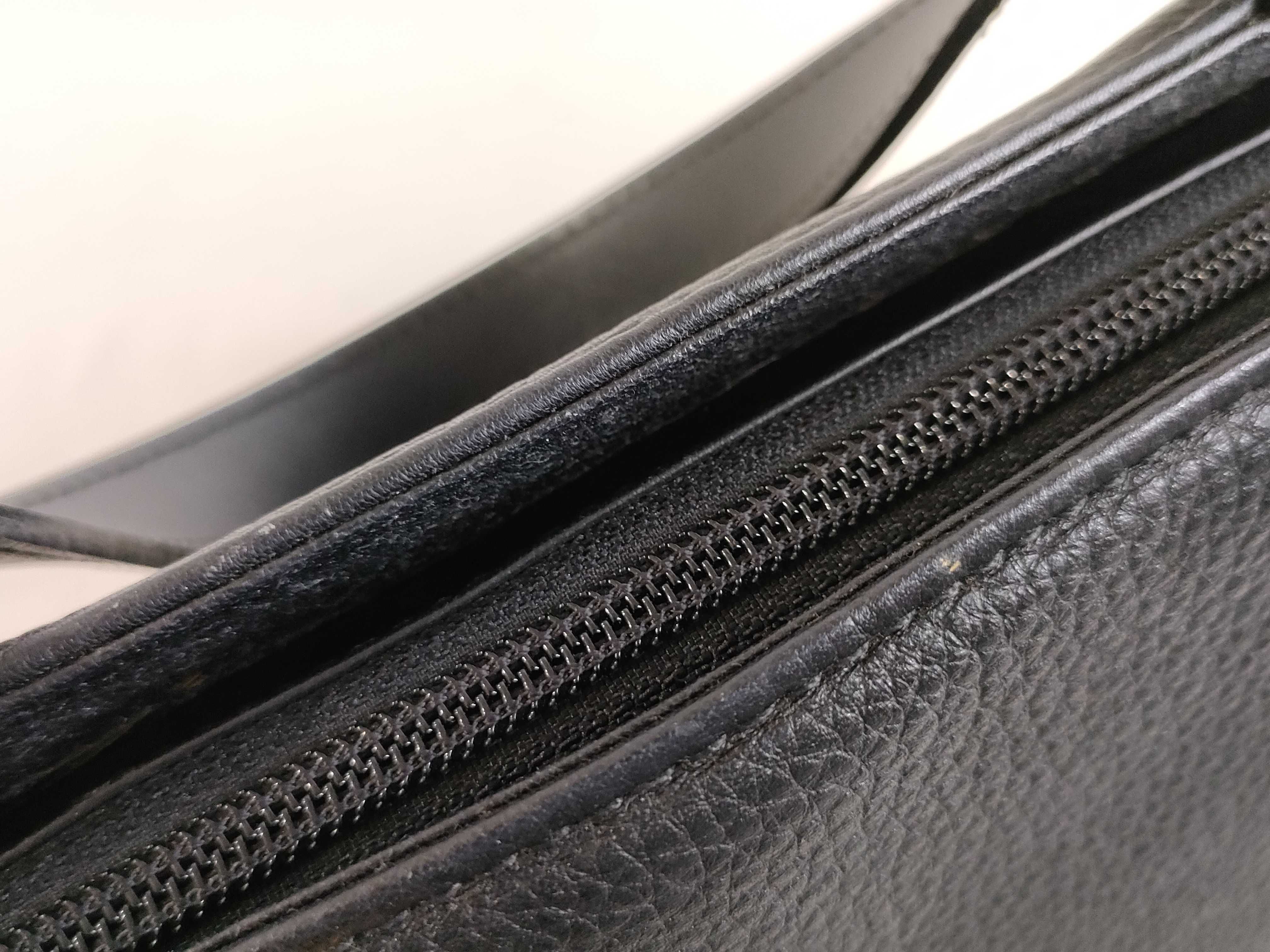 Burberrys / Handbag / Leather Handbag — view 8