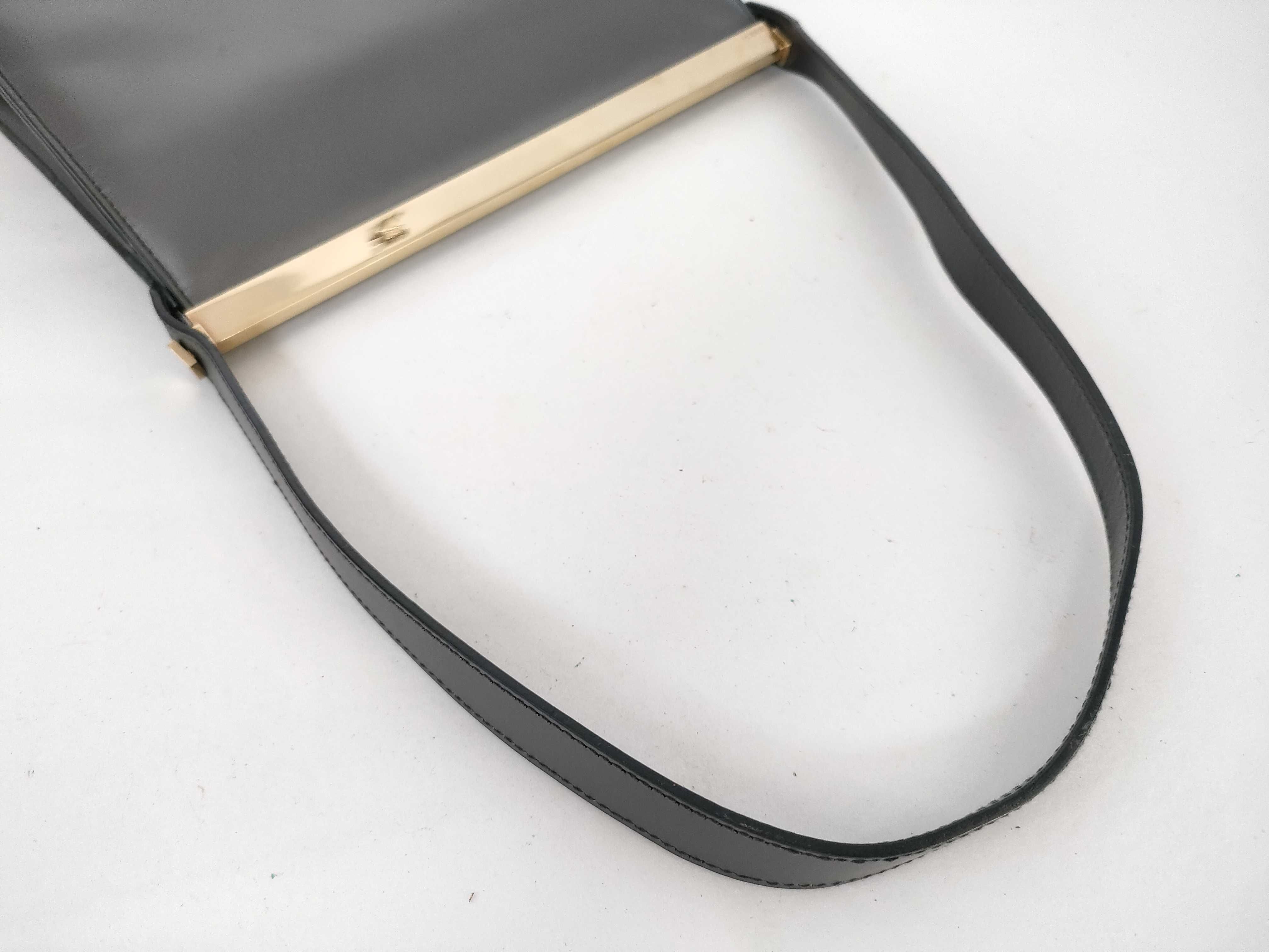 001 2058 Shoulder Bag, One-Shoulder, Leather, Gray Shoulder Bag — view 3