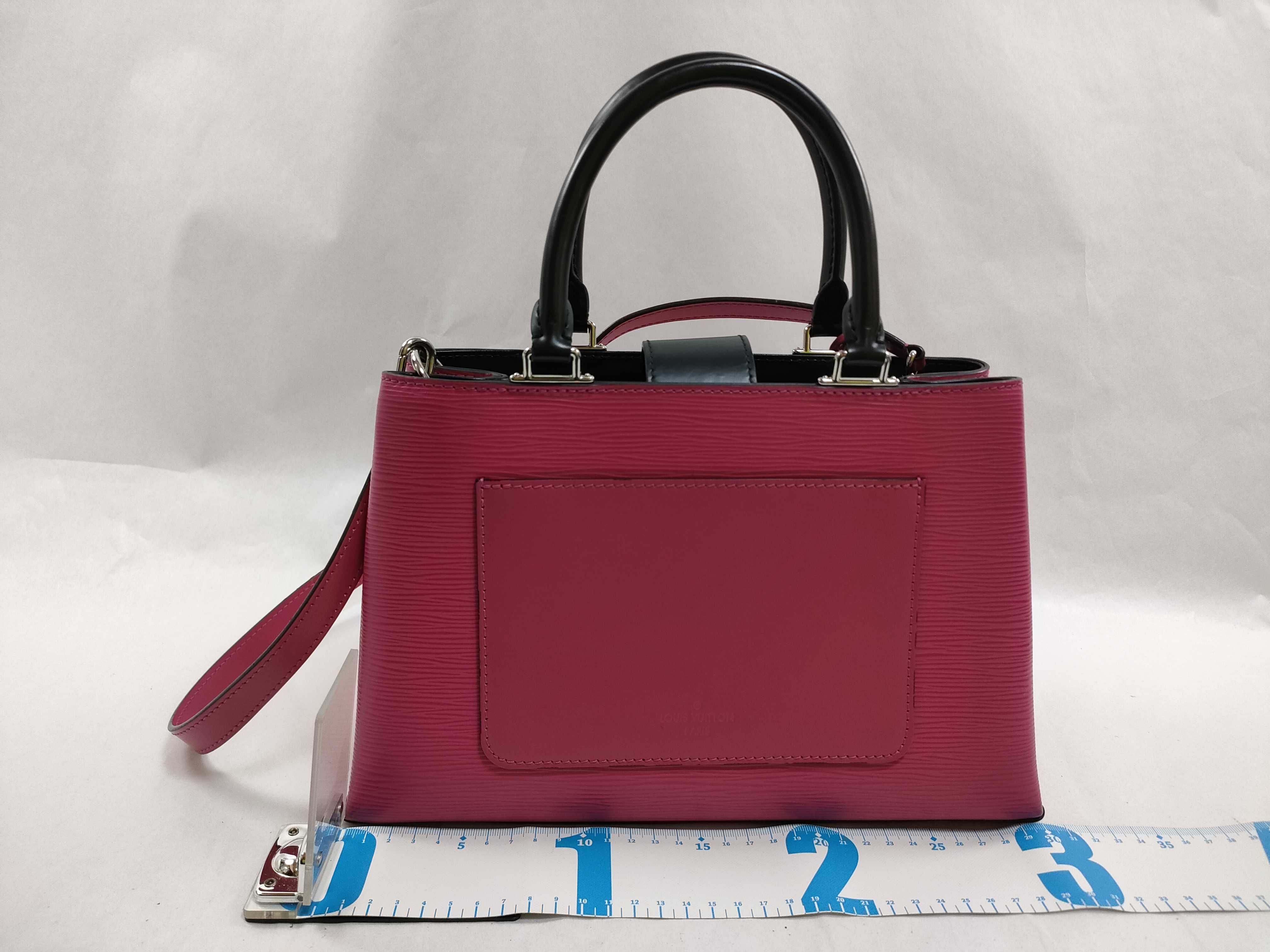 Epi Louis Vuitton Epi Handbag — view 2