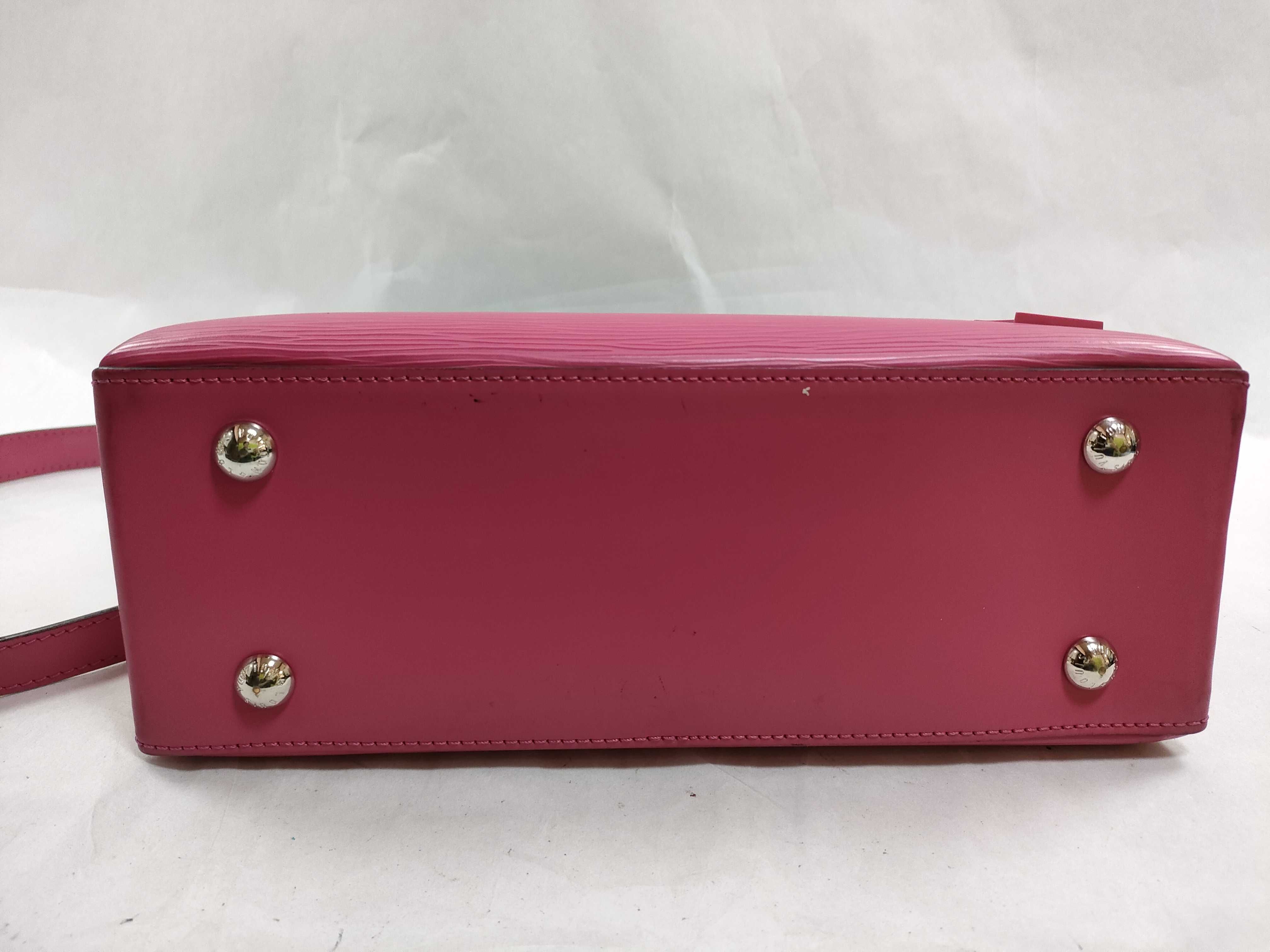 Epi Louis Vuitton Epi Handbag — view 9